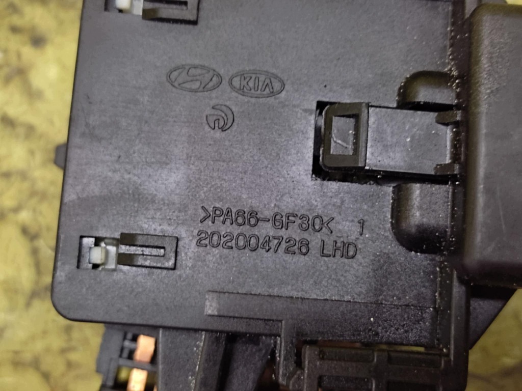KIA MAGENTIS wiper control 202004726