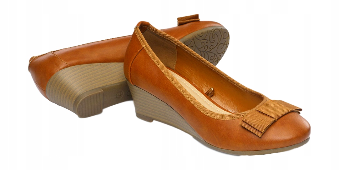 

Buty Damskie Na Koturnie Eco Skóra brązowe *38