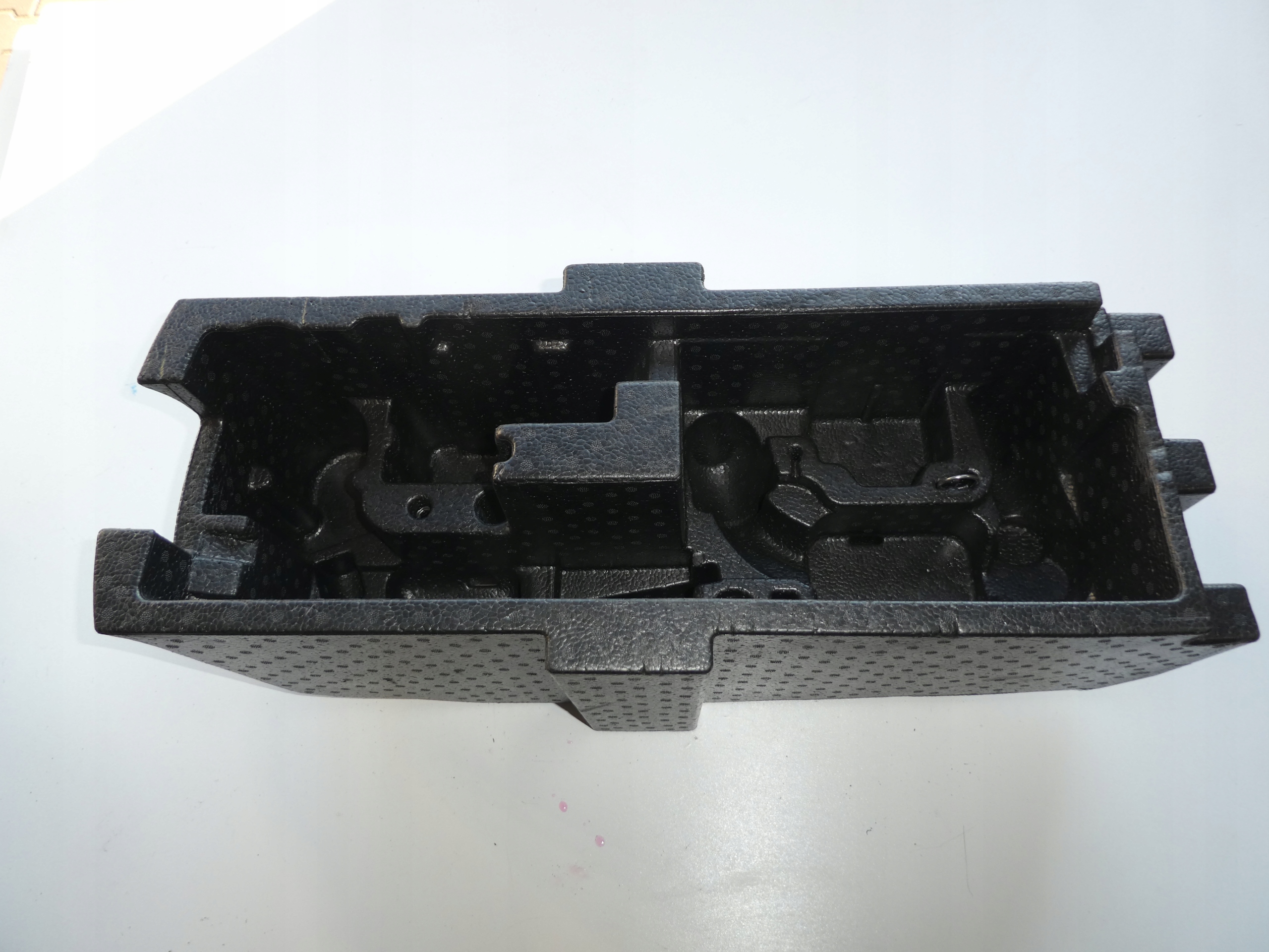 polystirene boot 5JJ863957A SKODA RAPID