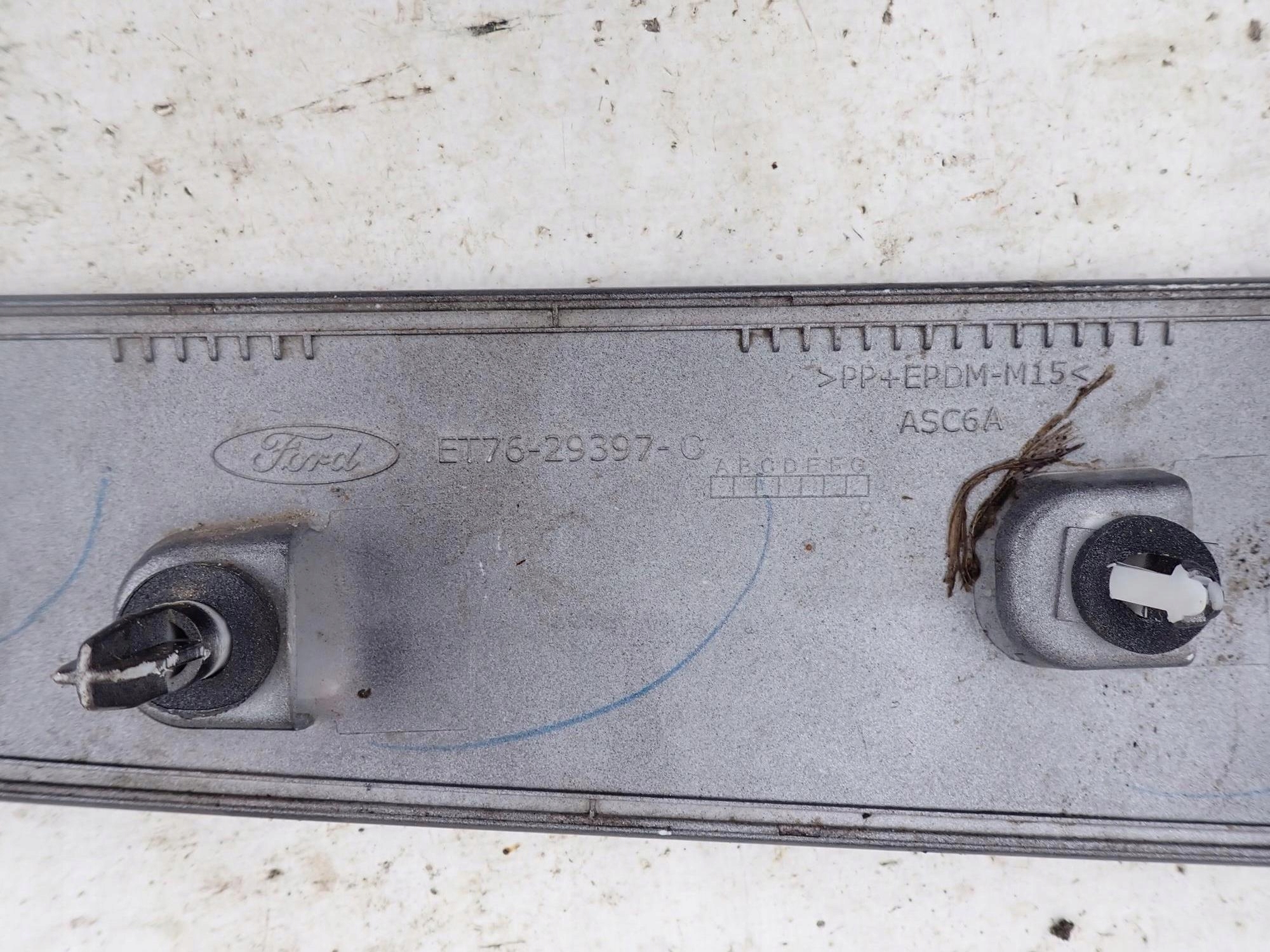 FORD TRANSIT COURIER 14-23 moulding door left rear part