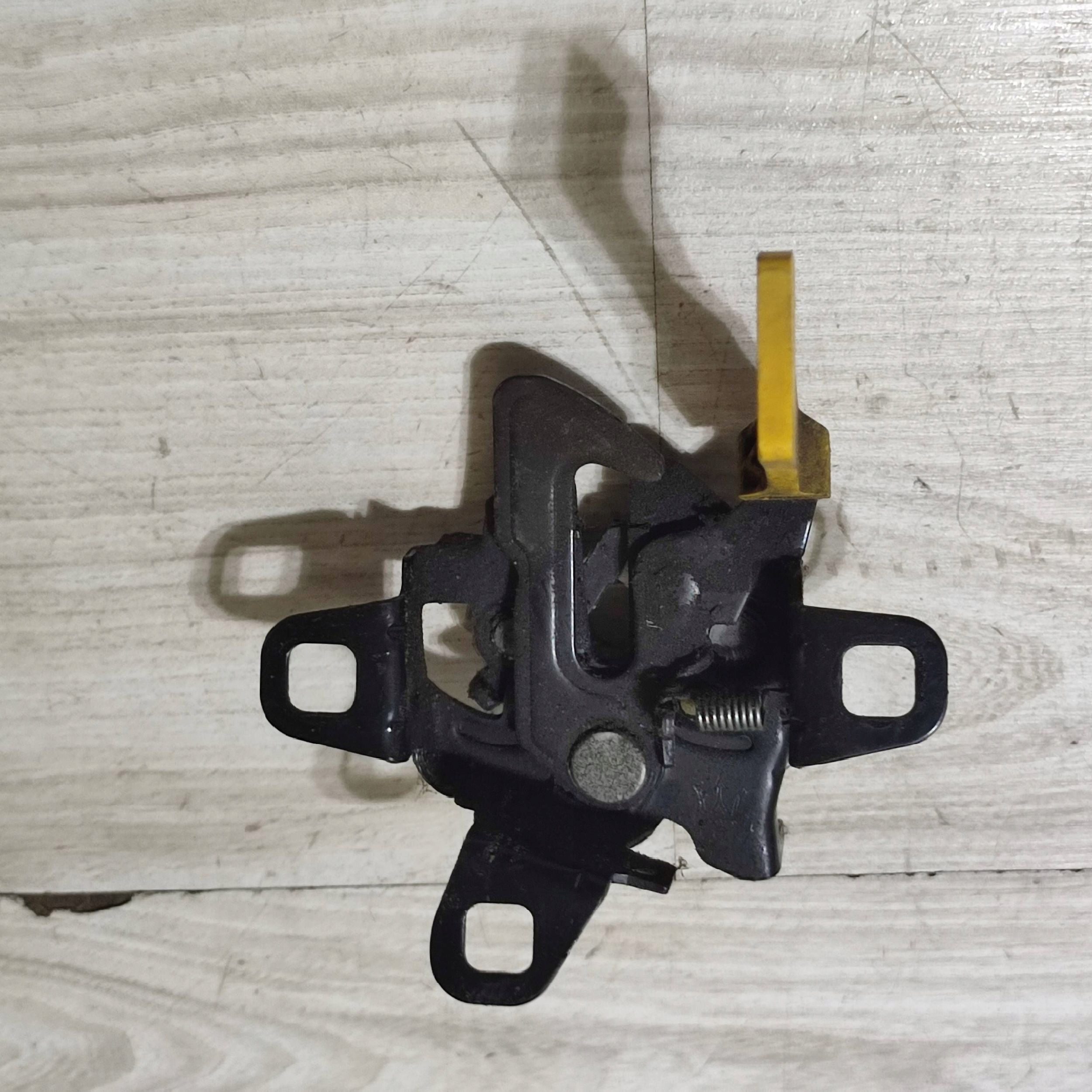 bonnet latch lock Fiat 500X