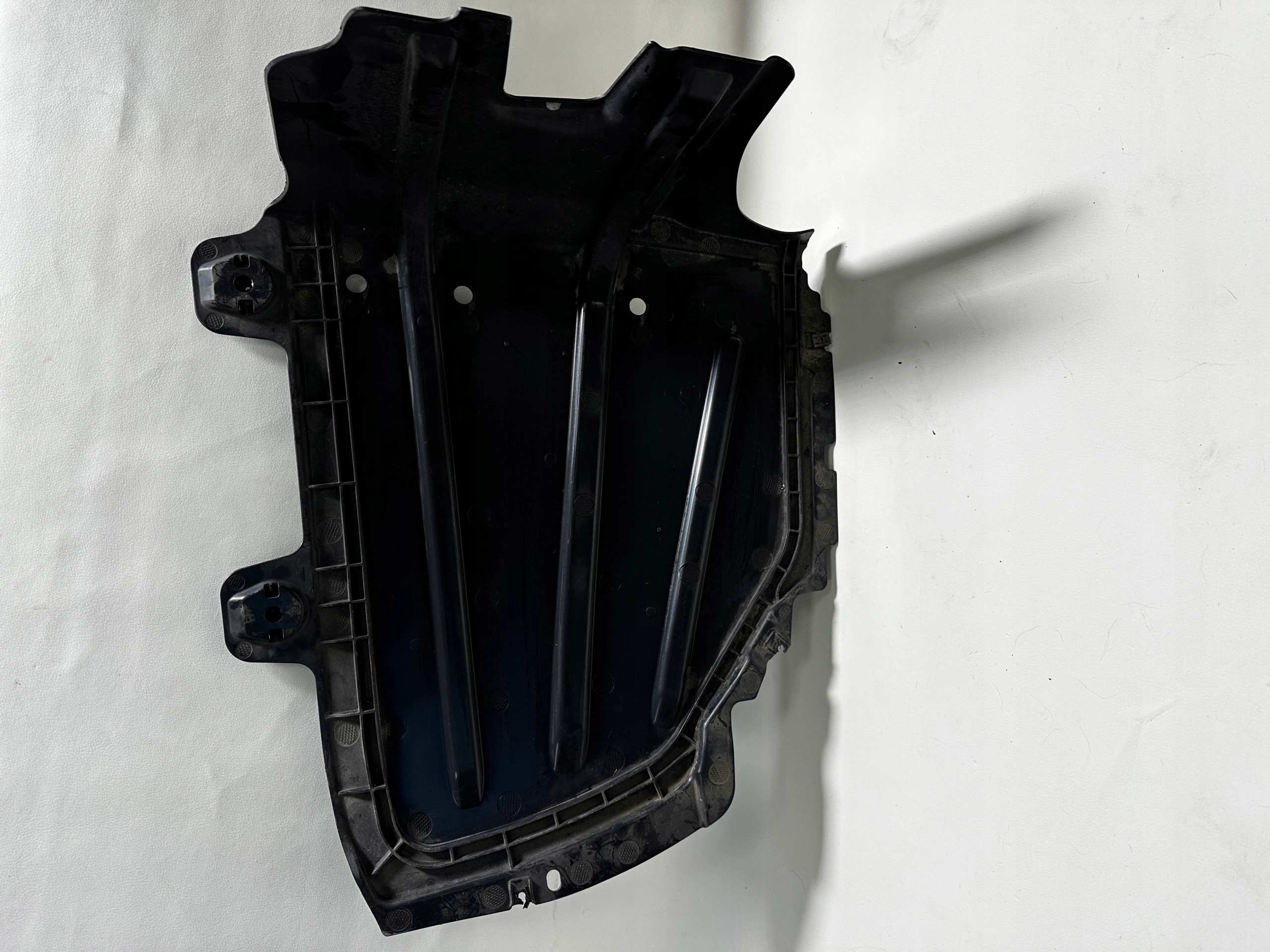 VOLKSWAGEN GOLF VIII BLENDE ABDECKUNG UNTERFAHRSCHUTZ 5H9825206