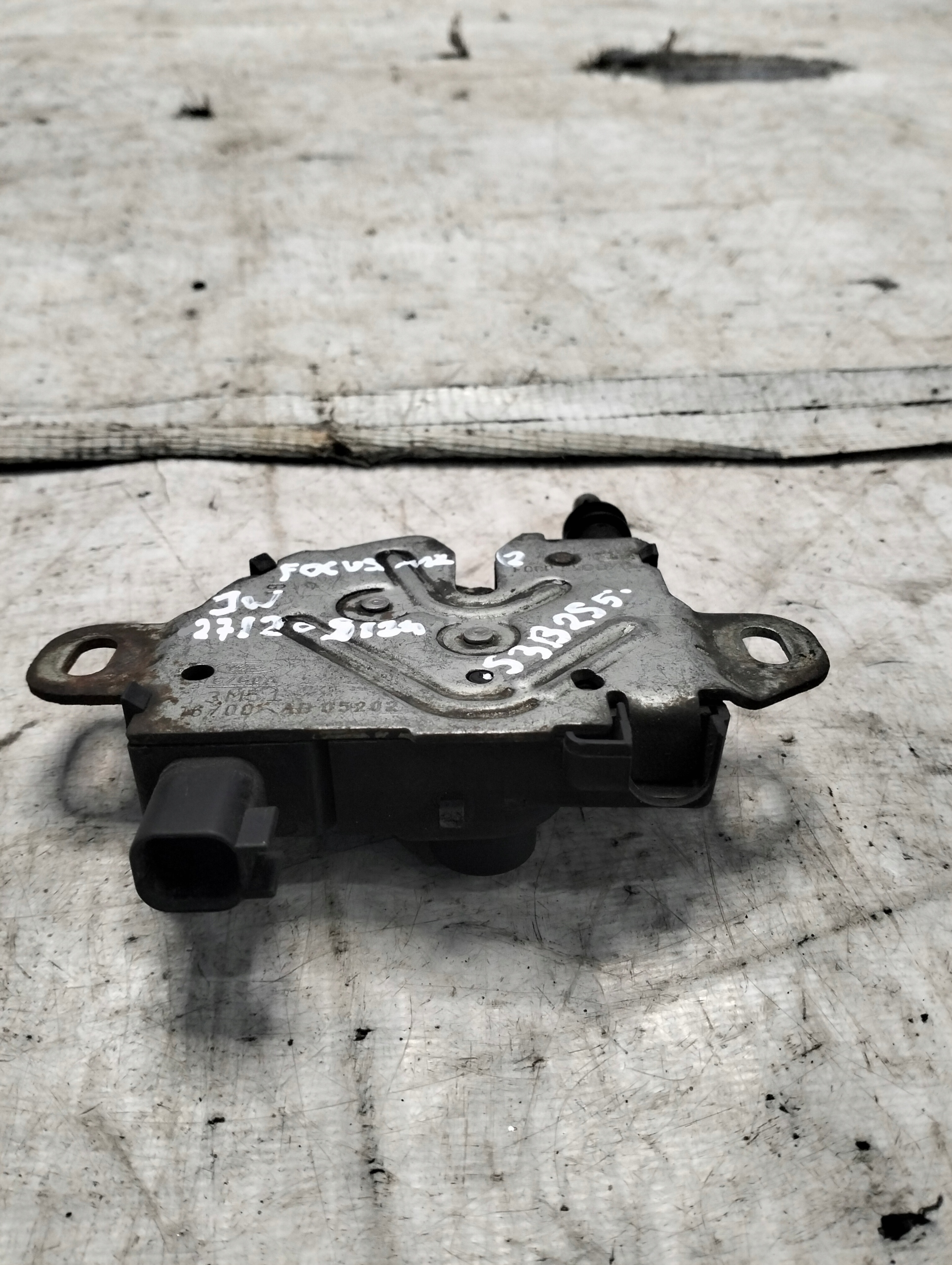 bonnet latch lock FORD FOCUS MK2 2005r 3M5116700AB