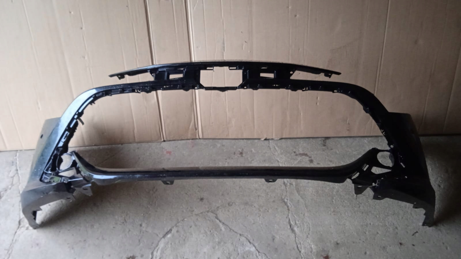 bumper front front TOYOTA COROLLA E21 KOMBI 19