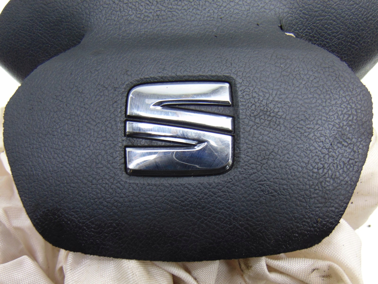 airbag airbag driver´s SEAT LEON III 5F0880201H
