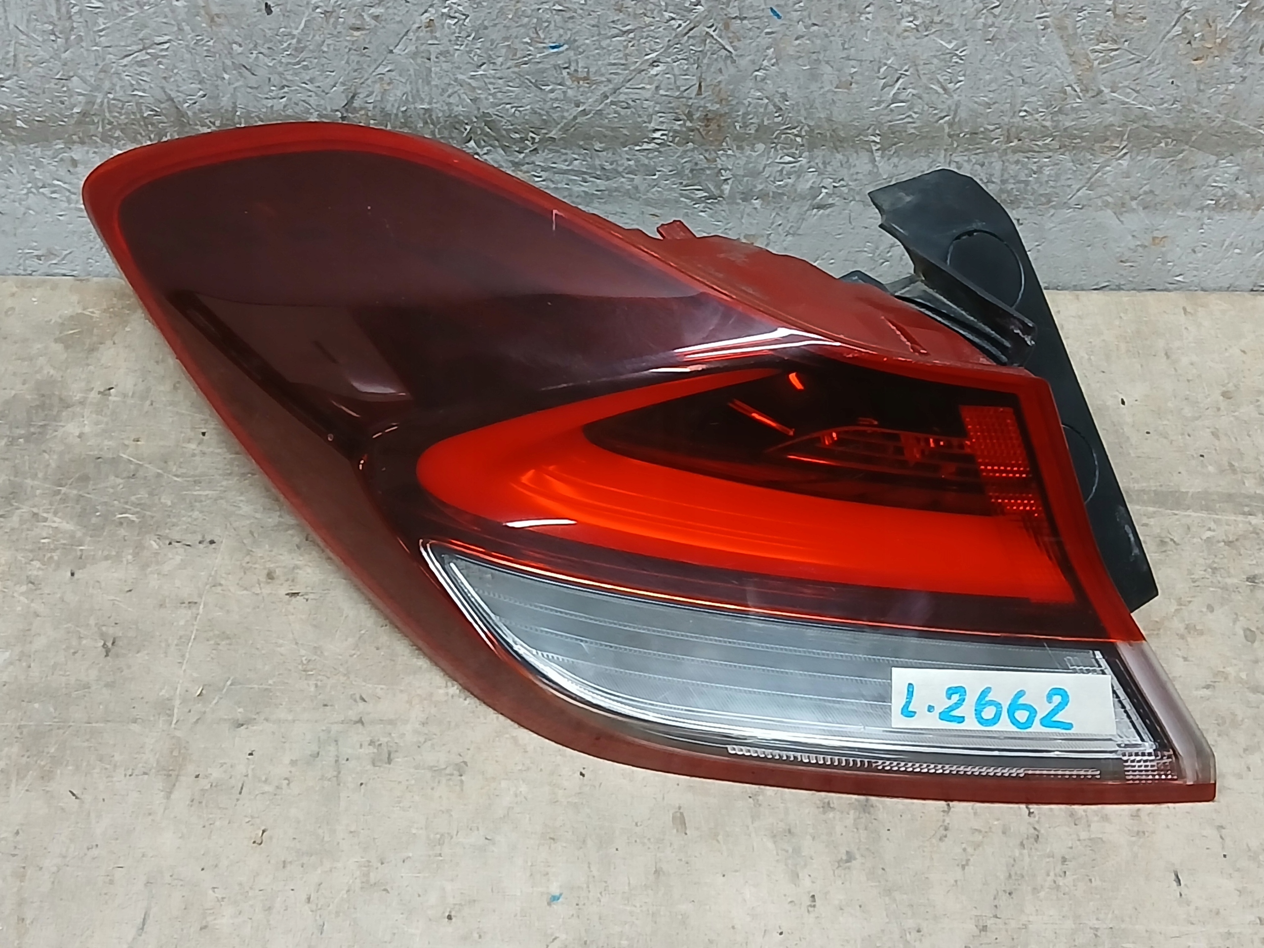 light rear part left HYUNDAI I30 FASTBACK 17- 92401G4450