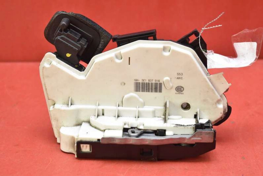 lock door right front front EU 5E1837016 SKODA RAPID 12-17