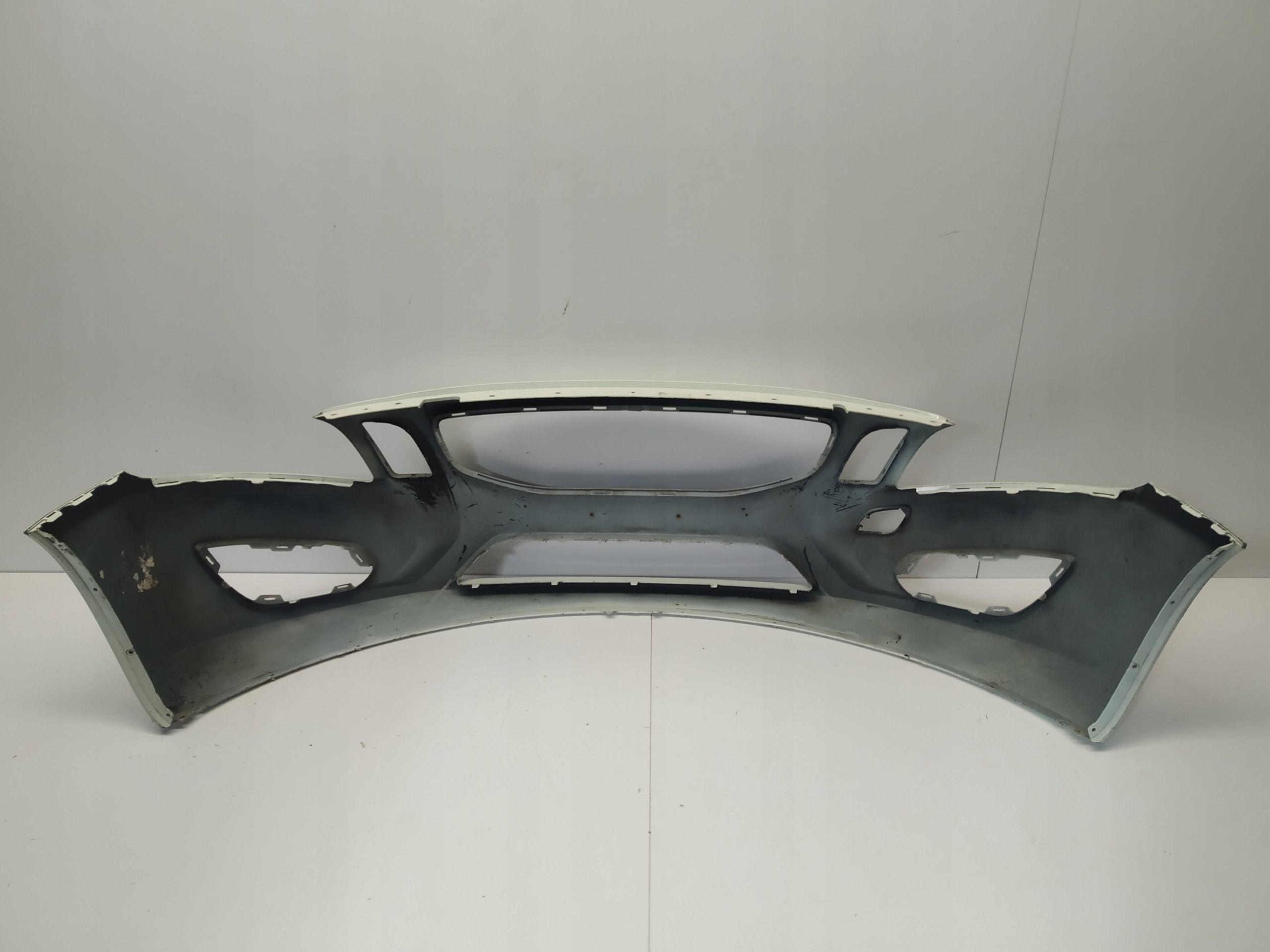 2010-2013r Volvo S60 II V60 bumper front original without Otworow before lift