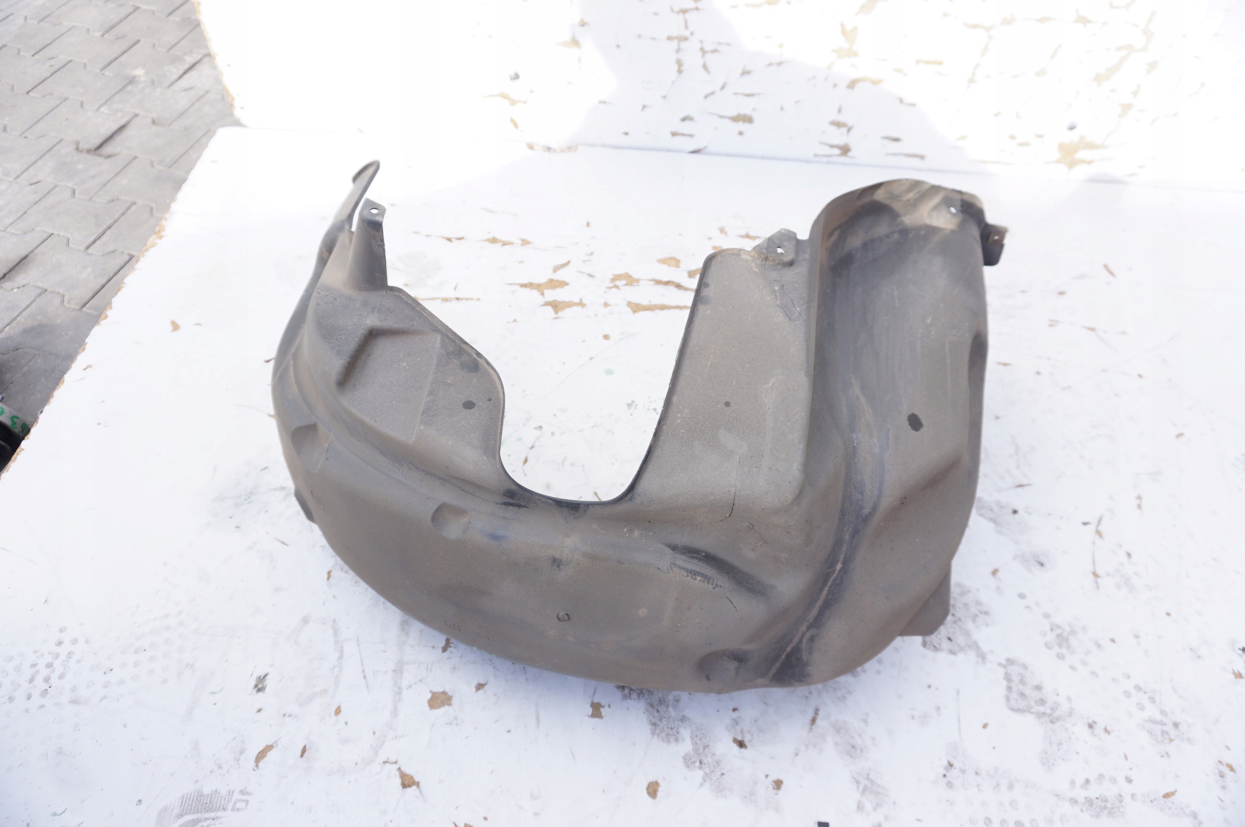 подкрылки задний правый BMW 6 E63 E64