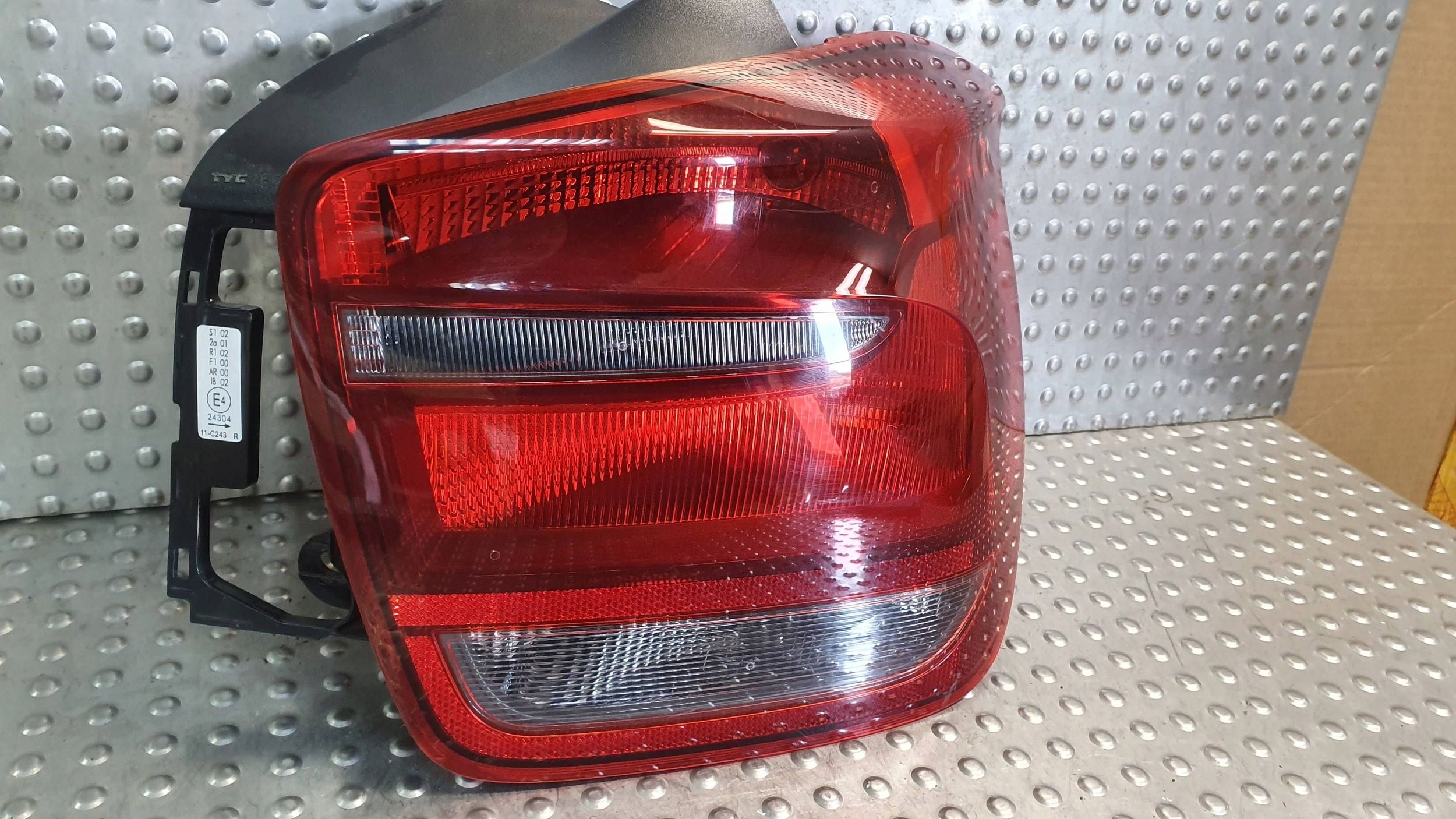 light rear part right BMW 1 F20 11
