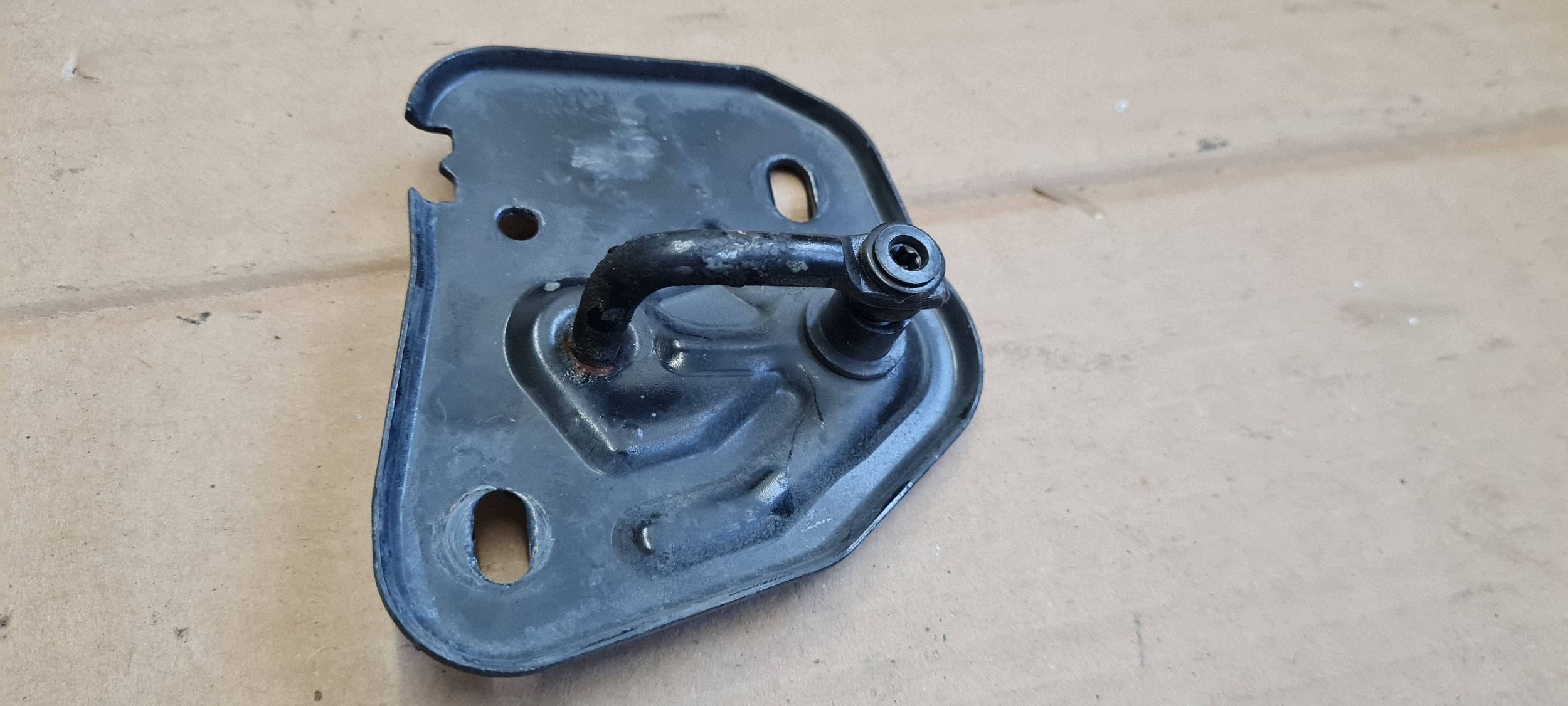 A7 4G bonnet latch lock RYGIEL front 4G0823186 A6 C7 4G