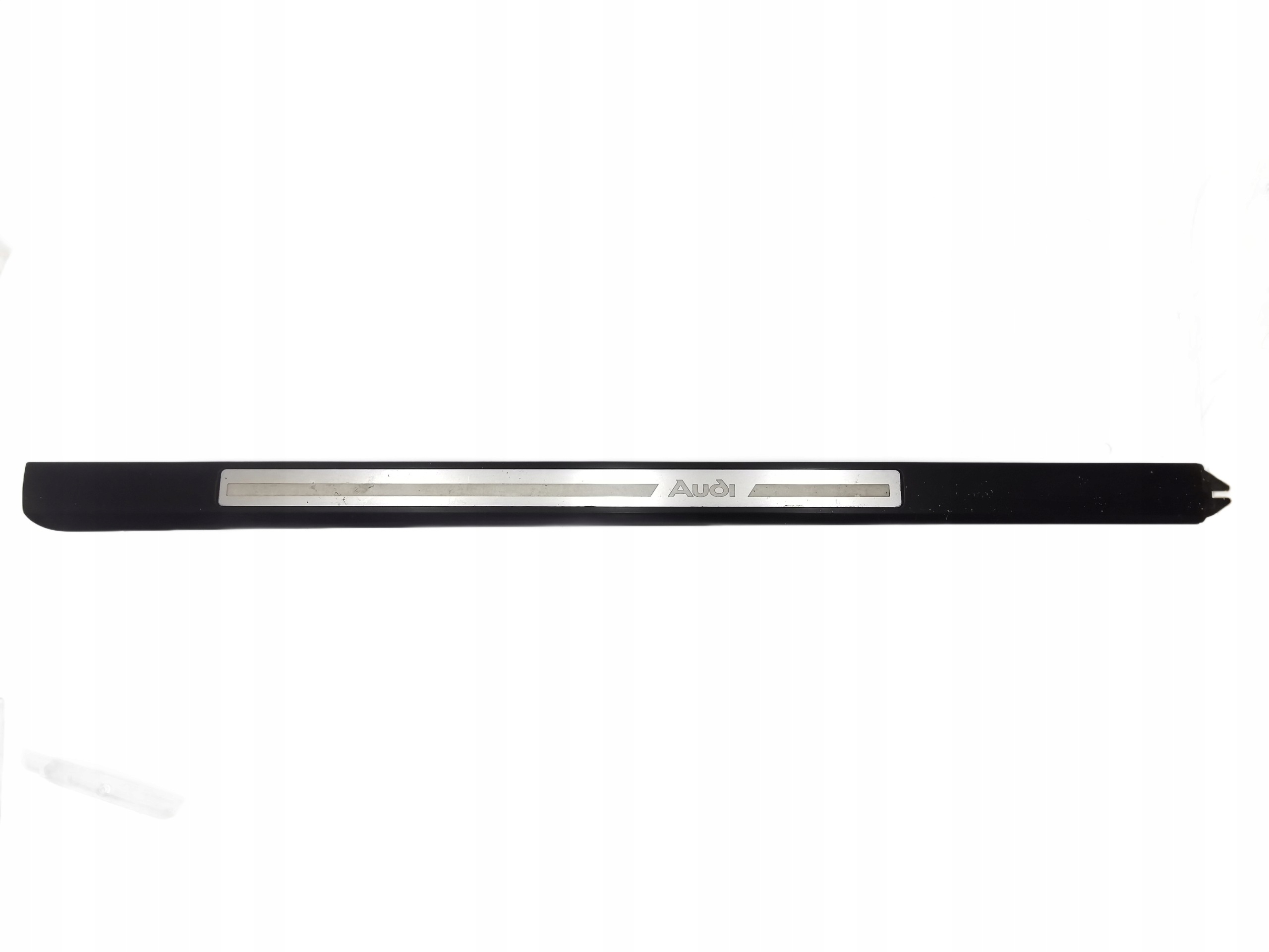 lišta prahová levá předek krytka AUDI A8 D3 / 4E0853985B