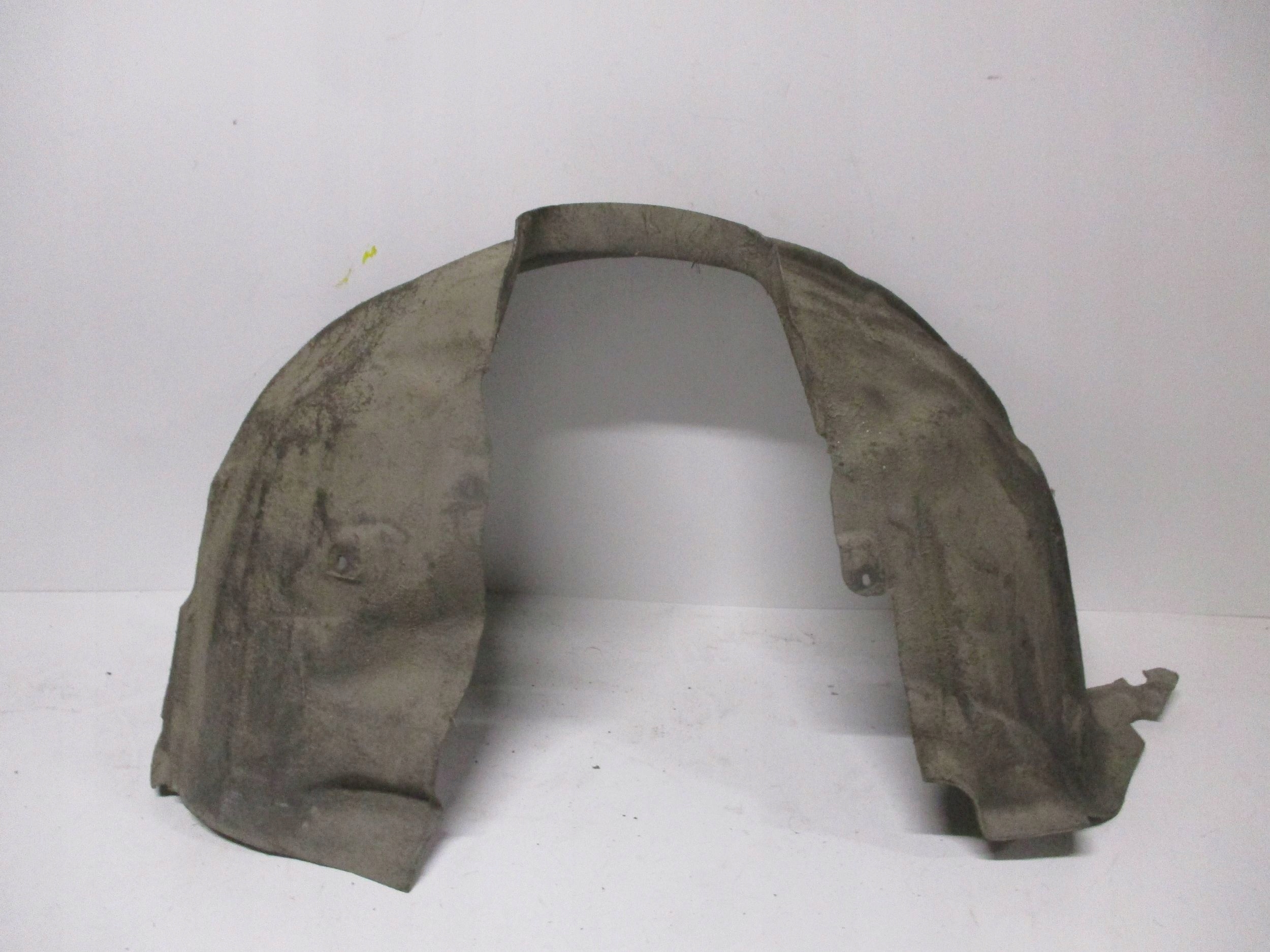 mudguard front front right VOLVO V60 and 30744864