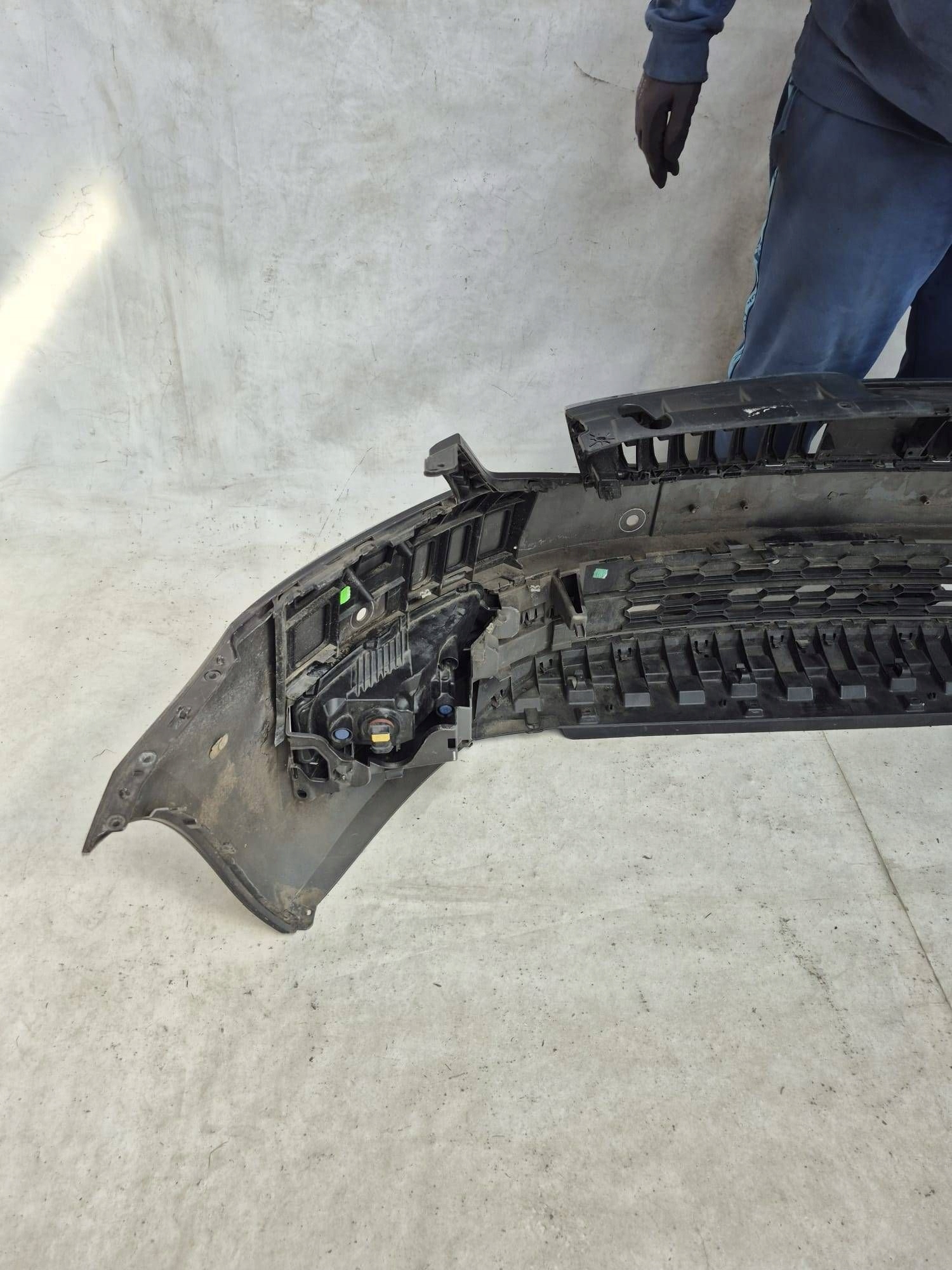 SKODA OCTAVIA III LIFT 17- bumper front front 4XPDC SPR 5E0807221N