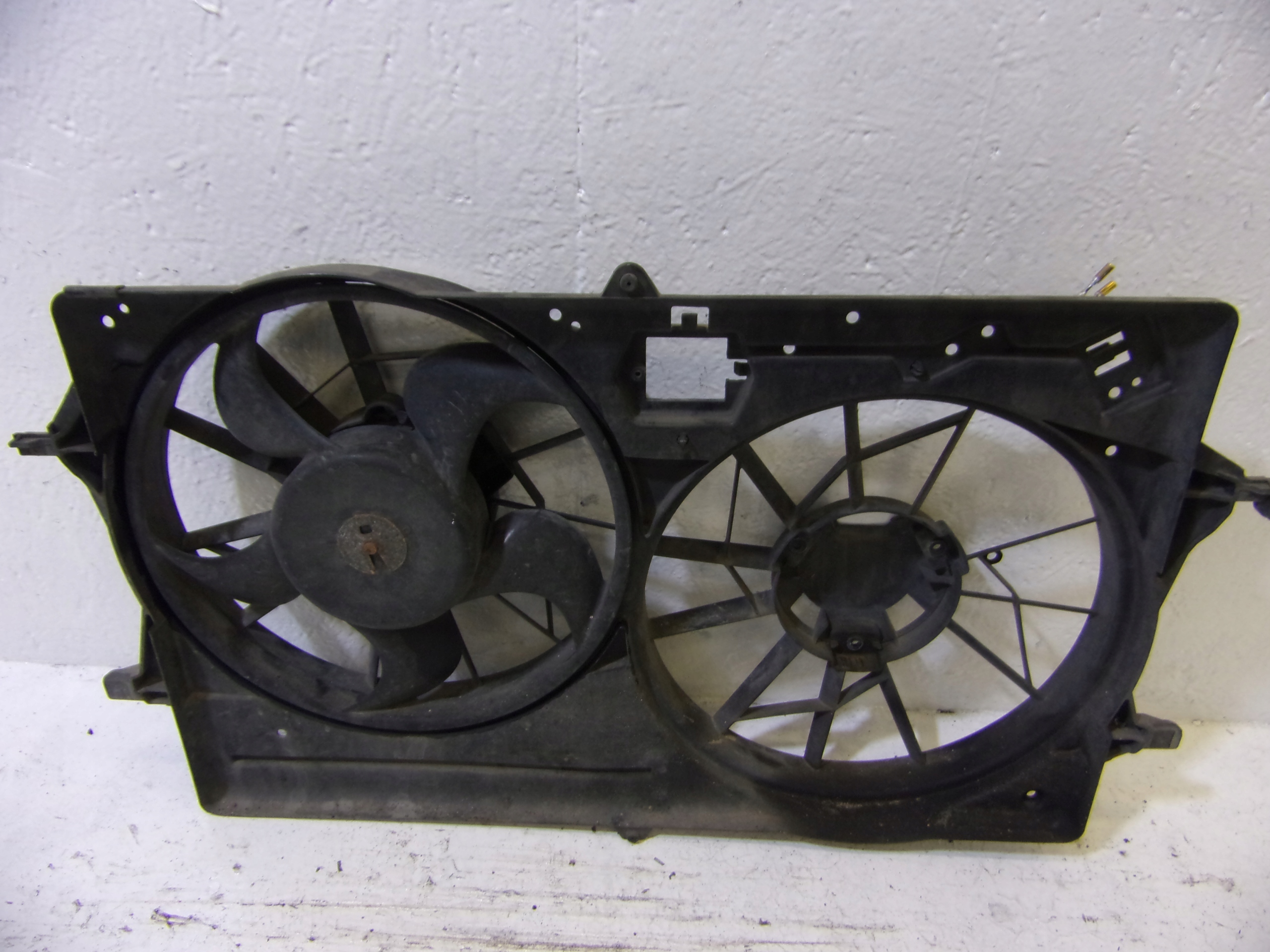 ventilátor chladiče FORD FOCUS MK1 1.6 B 0130303871 4569632