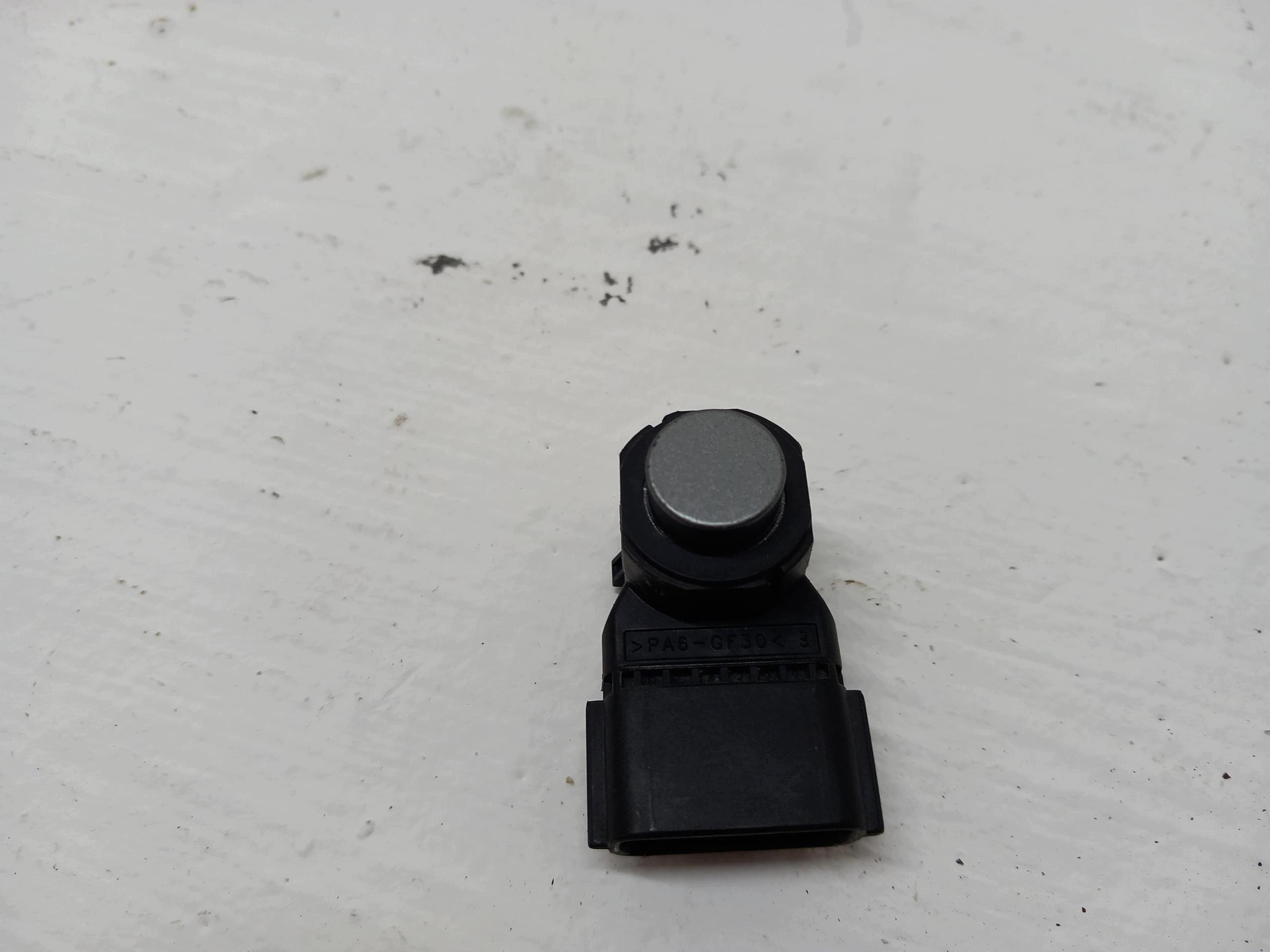 sensor parken PDC HYUNDAI i40 KIA OE 95720-3Z400
