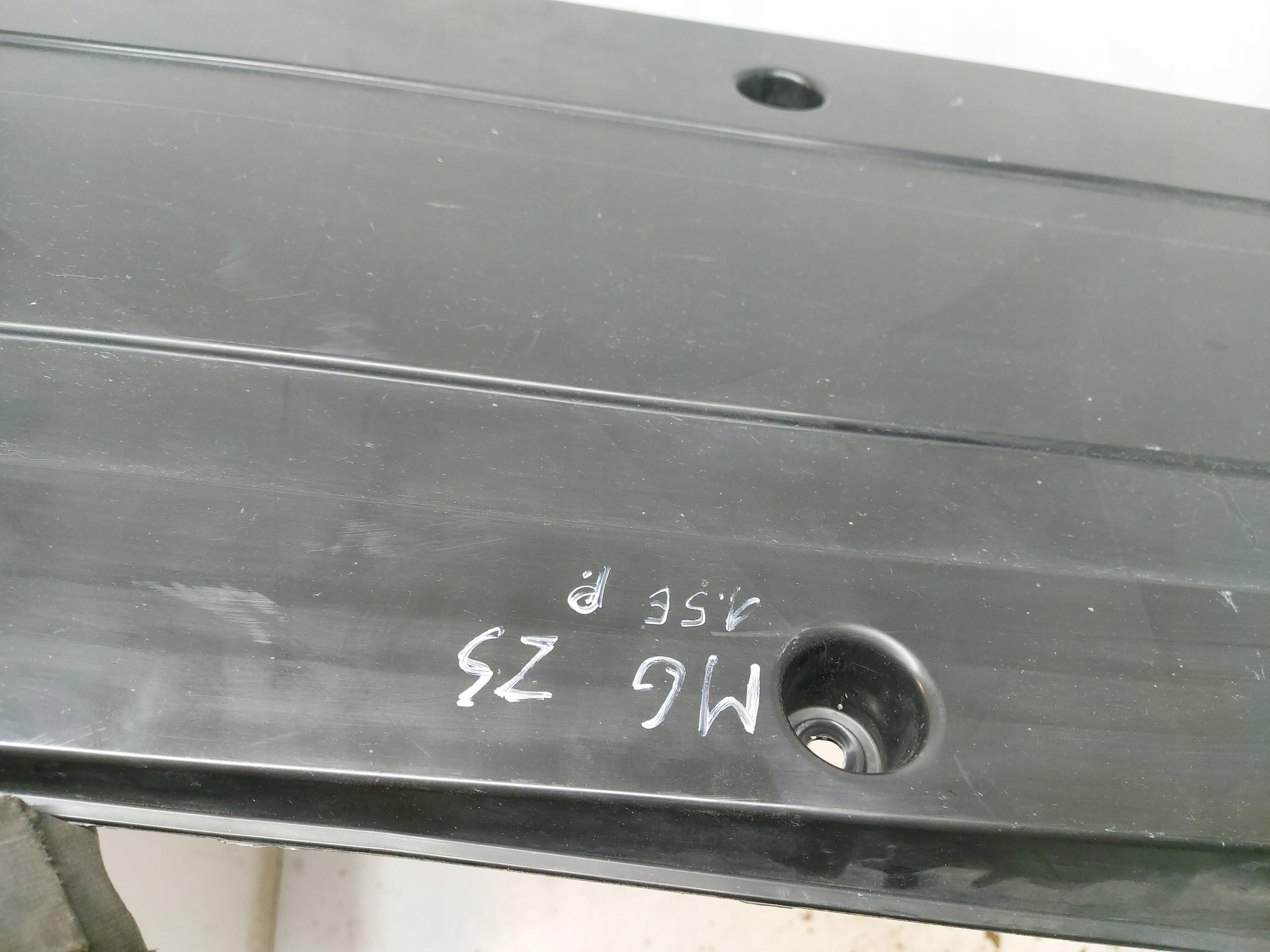 MG ZS cover chassis right 10275514