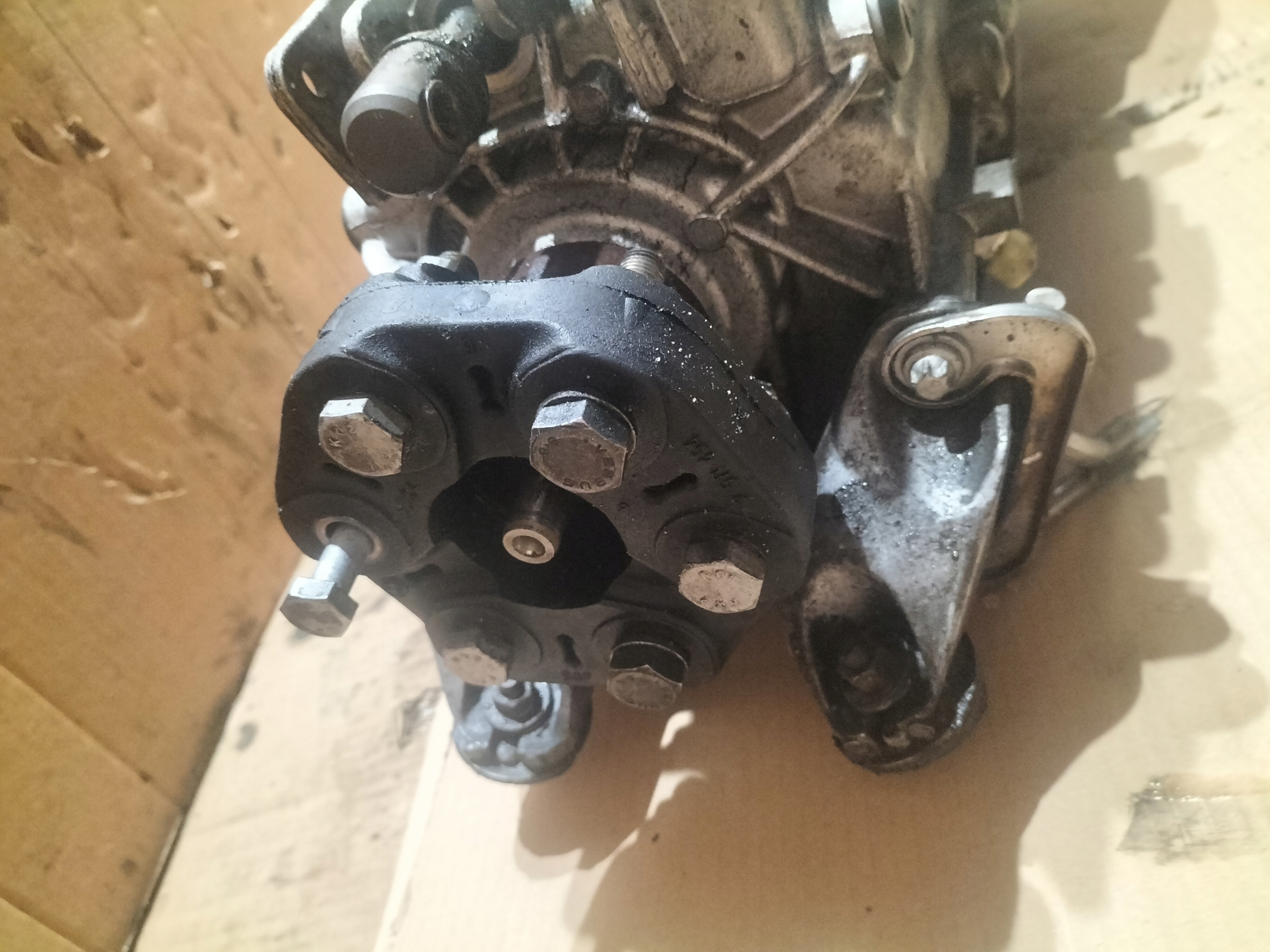 Getriebe BMW E91 2.0D 106940152, 1069401018