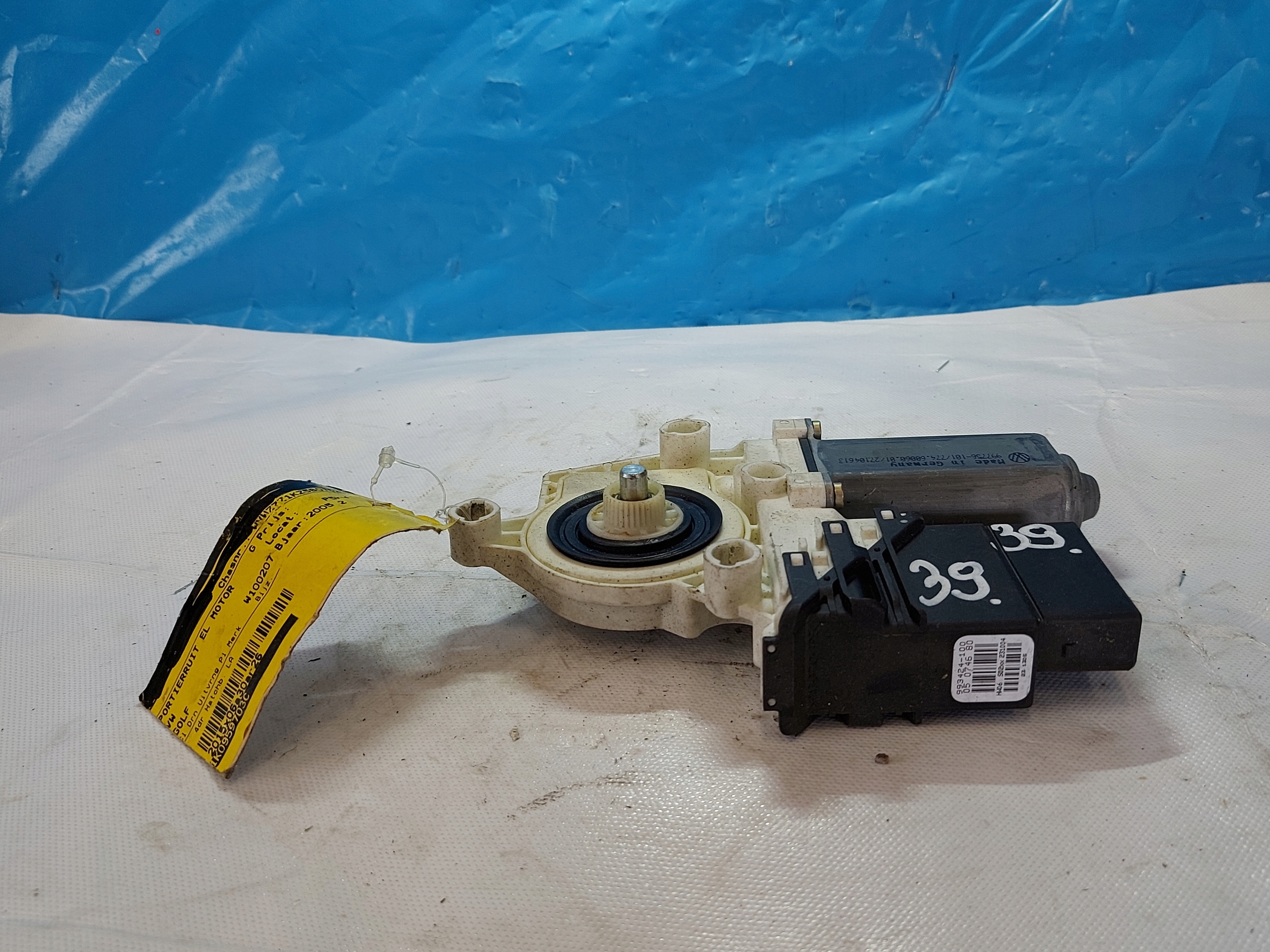 engine lifting windows GOLF V 993424100 left rear part