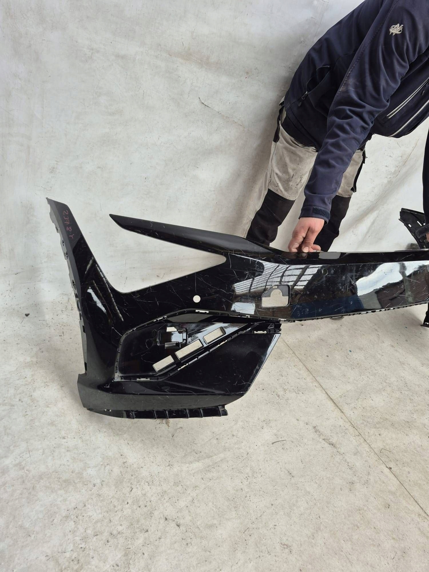 KIA EV-6 GT-LINE LIFT 24- bumper front front PDC 86511-CVKA0