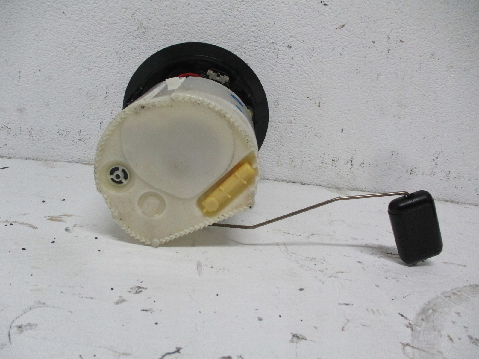 feed pump PEUGEOT 2008 II 9824049680
