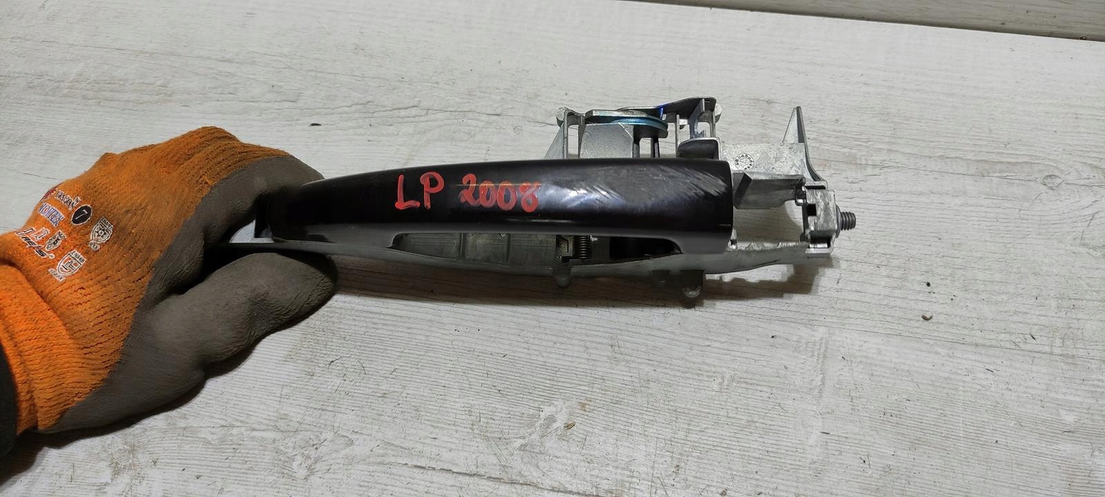 handle exterior left front Peugeot 2008 14r
