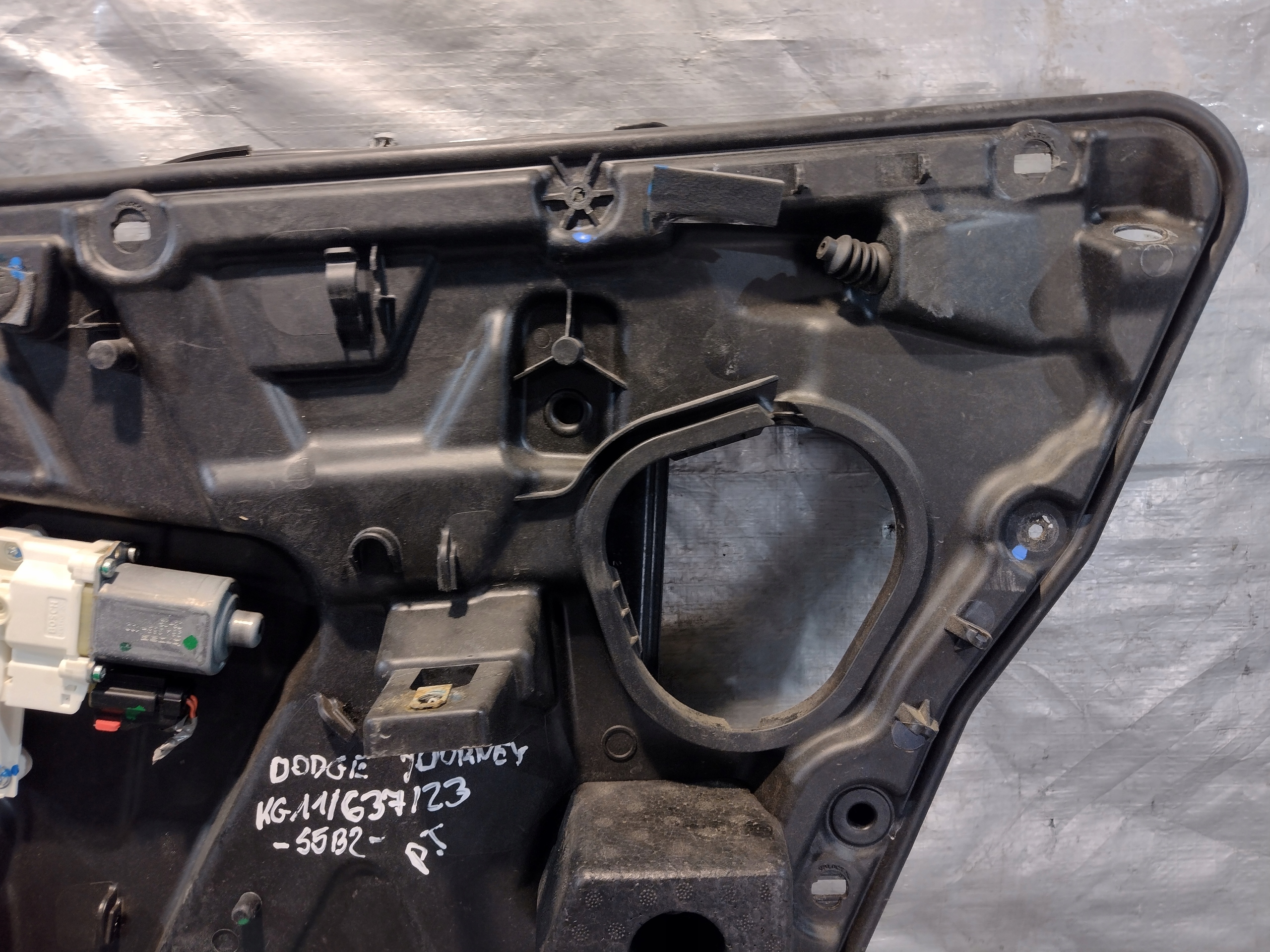 window regulator right rear part Dodge Journey 963218-105