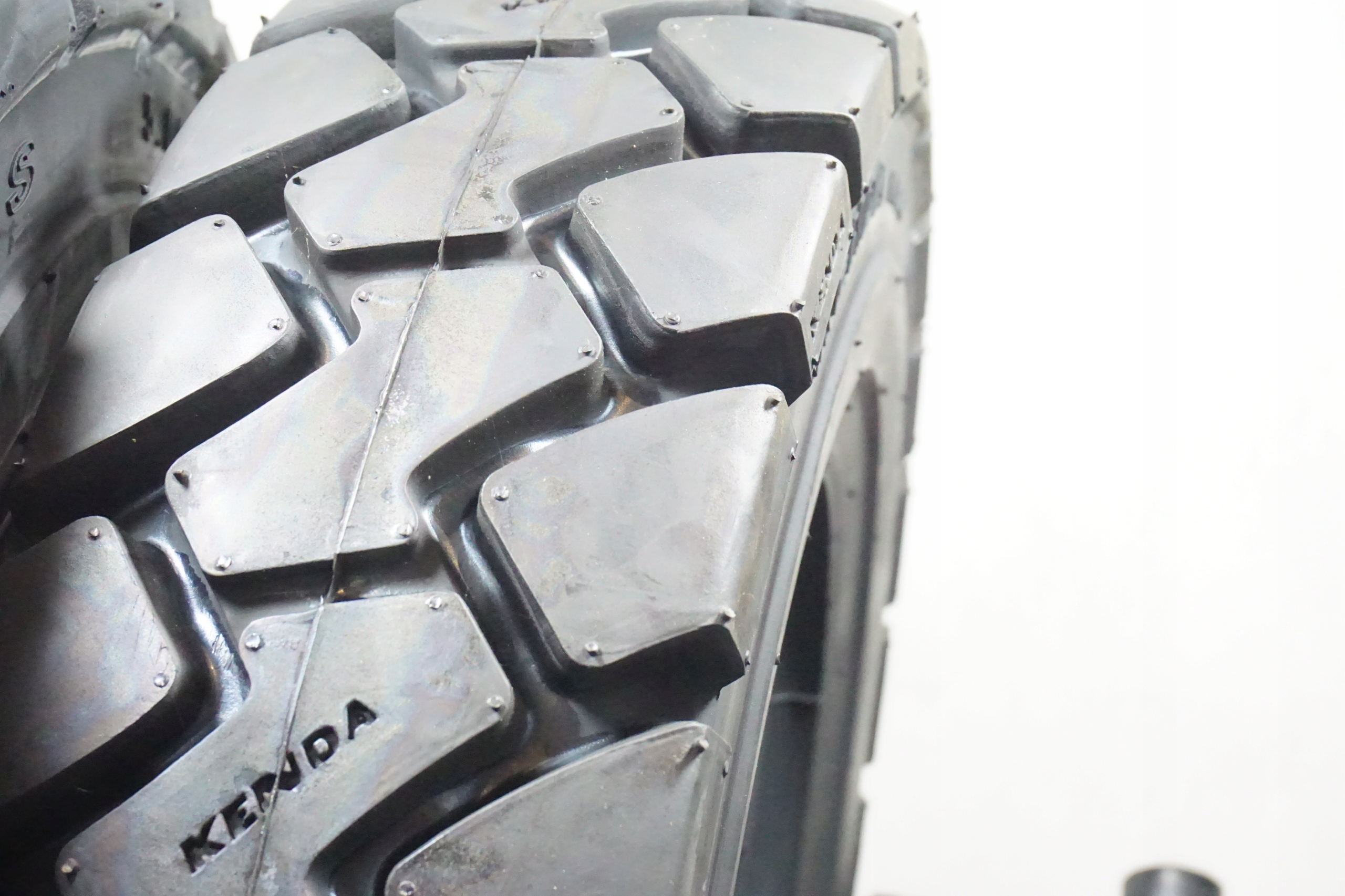 OPONA+DĘTKA+OCH 18x7-8 NOWA KPL 16 PR LINDE, STILL Rok produkcji 2020