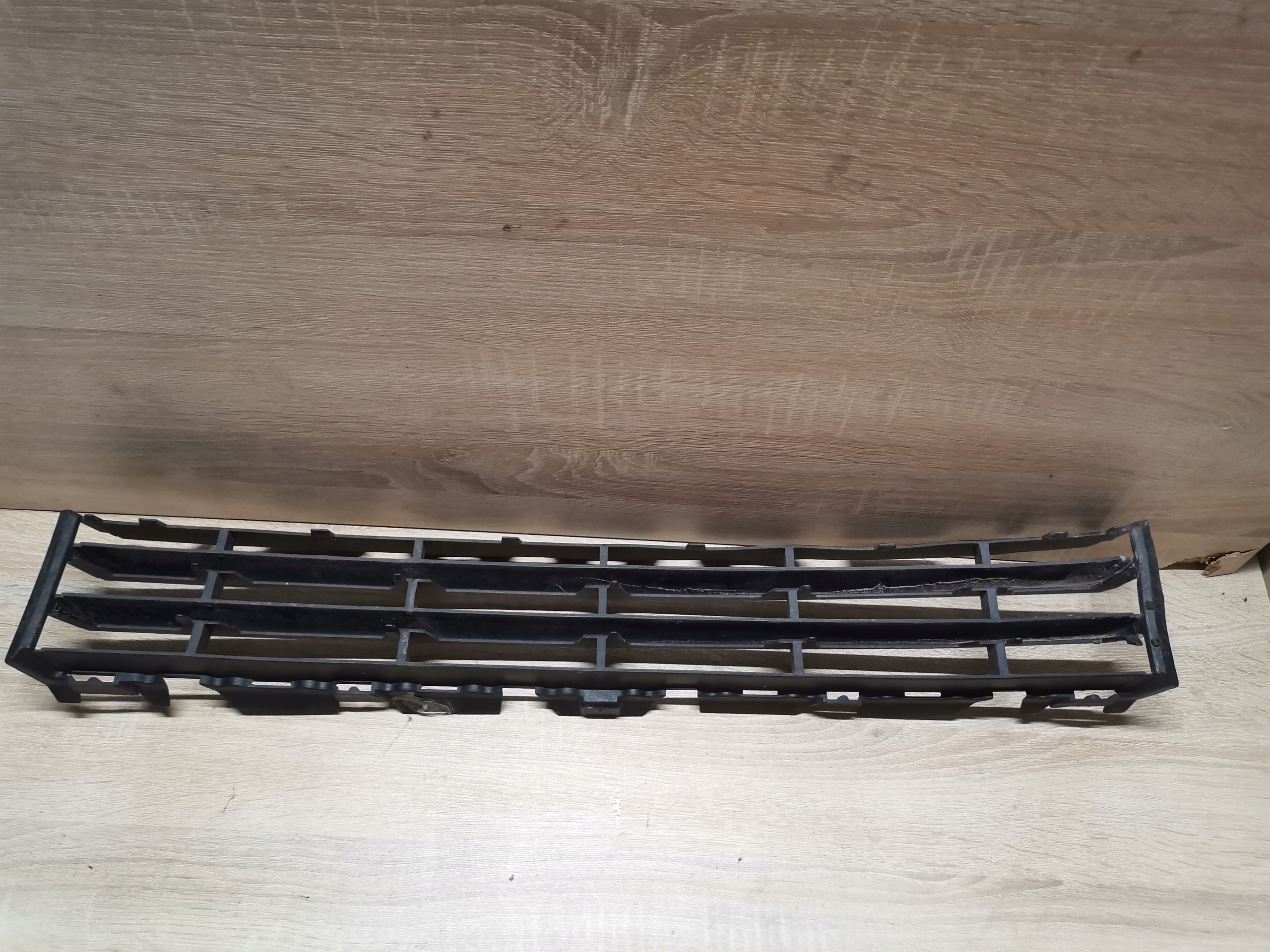 Lüftungsgitter der Stoßstange mitte RENAULT MEGANE II 8200114155