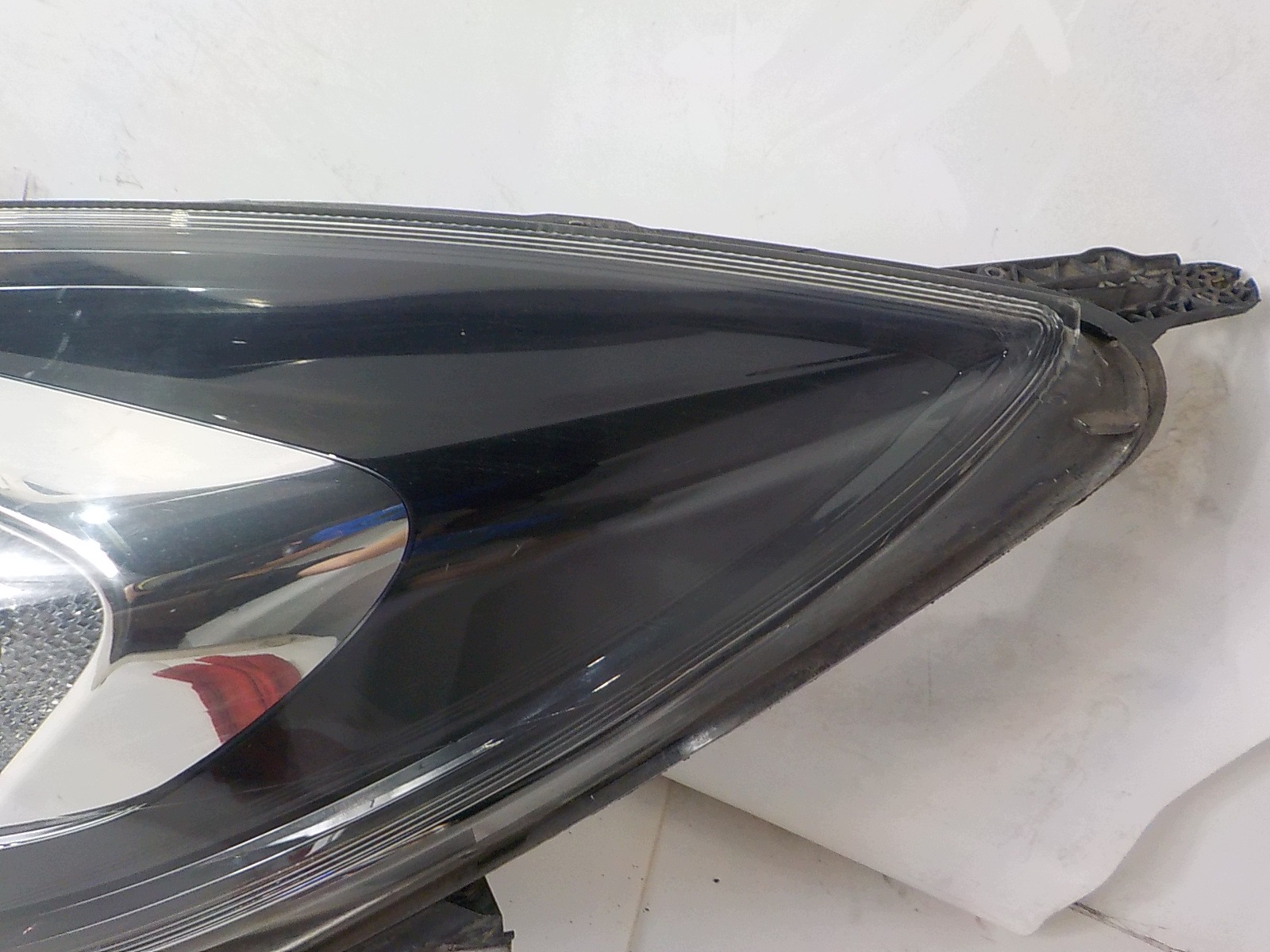 OPEL INSIGNIA A LIFT light left front front UK