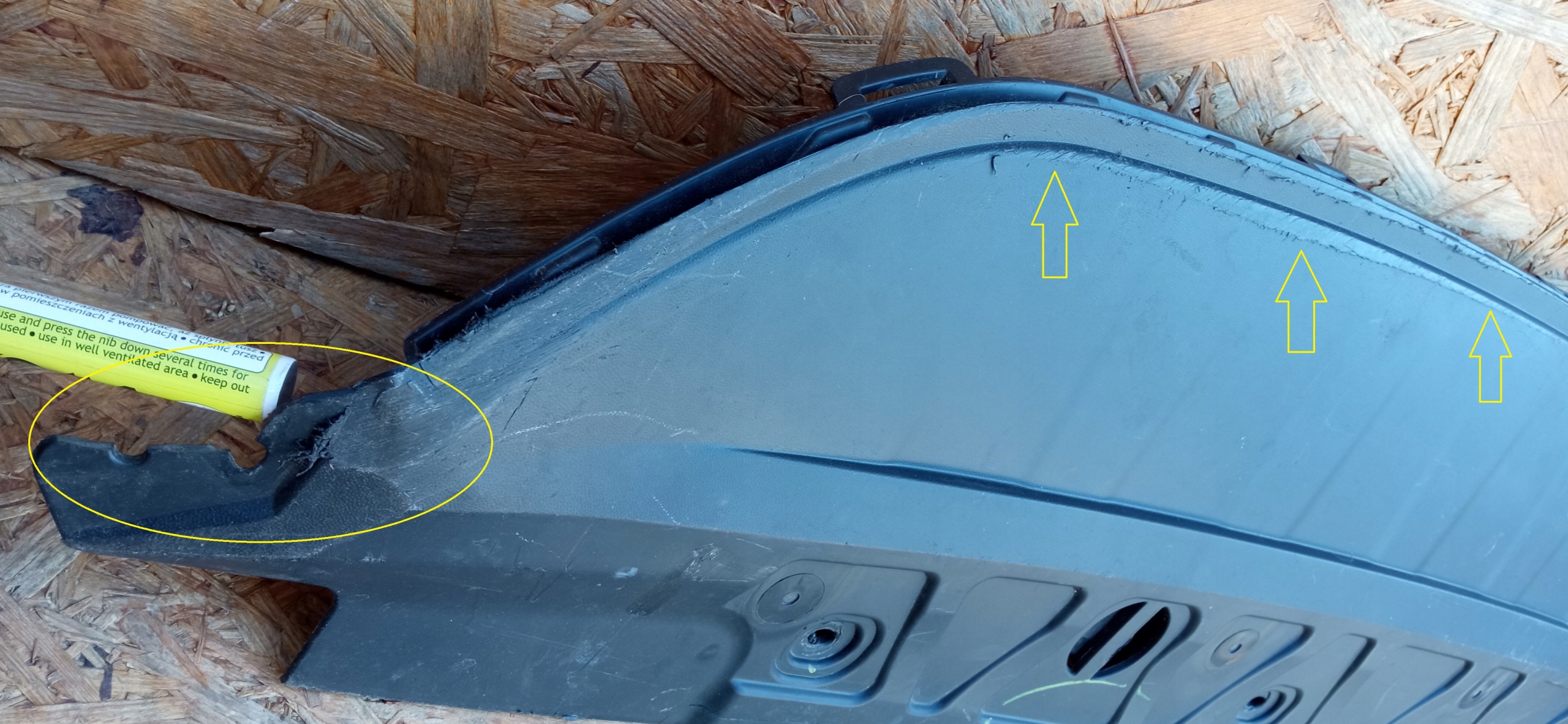 SKODA SUPERB III 3 15- OSŁONA DOKŁADKA PŁYTA POD ZDERZAK PRZÓD 3V0807061 Numer katalogowy oryginału 3V0807061 DOKŁADKA OSŁONA PŁYTA DOLNA PRZÓD PRZEDNIA WZMOCNIENIE LISTWA ZAMYKAJĄCA DÓŁ ZDERZAKA OSŁONA POD ZDERZAK ZDERZAKA DEFLEKTOR PANEL HOKEJ SPOILER SILNIKA POD SILNIK SKODA SUPERB III 3 2015 LOWER BUMPER SHIELD DEFLECTOR LIP TRIM UNDERSHIELD LOWER VALANCE FRONT FASCIA XU9 3V0