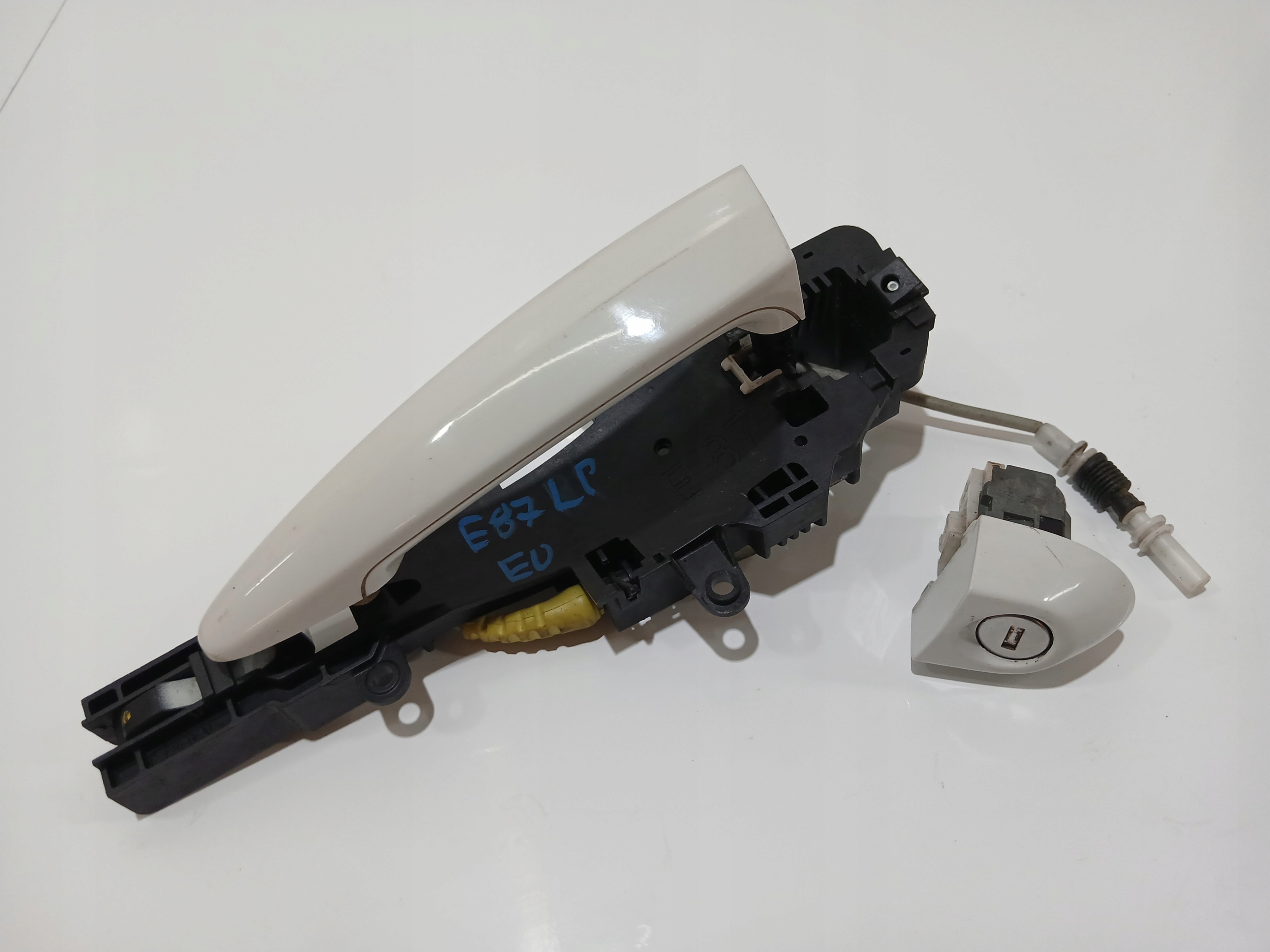 handle door left front BMW E87 300 EU
