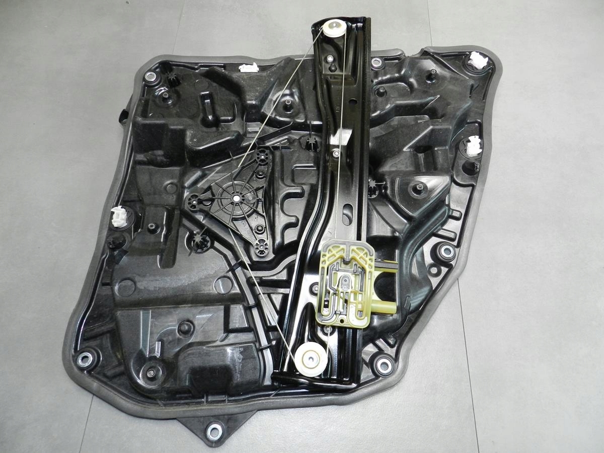 BMW 5 G31 mechanism windows left rear part 7365167