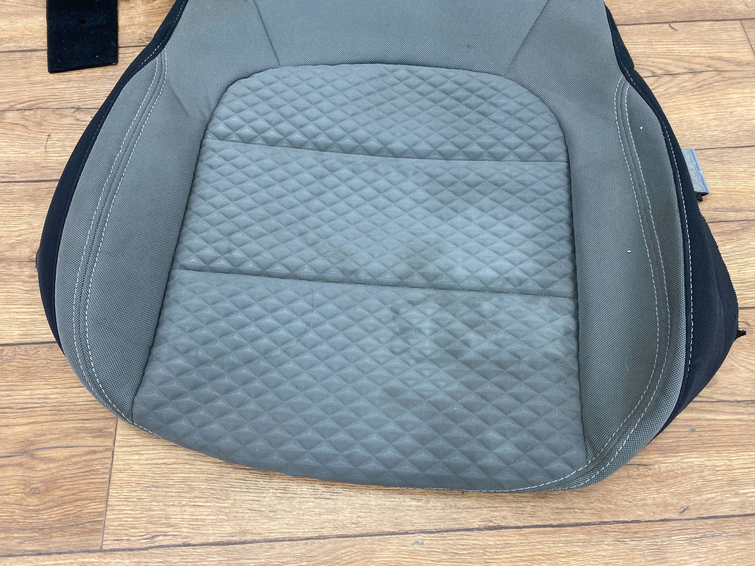 seat driver´s side upholstery material Ford Escape IV Kuga MK3 2020+