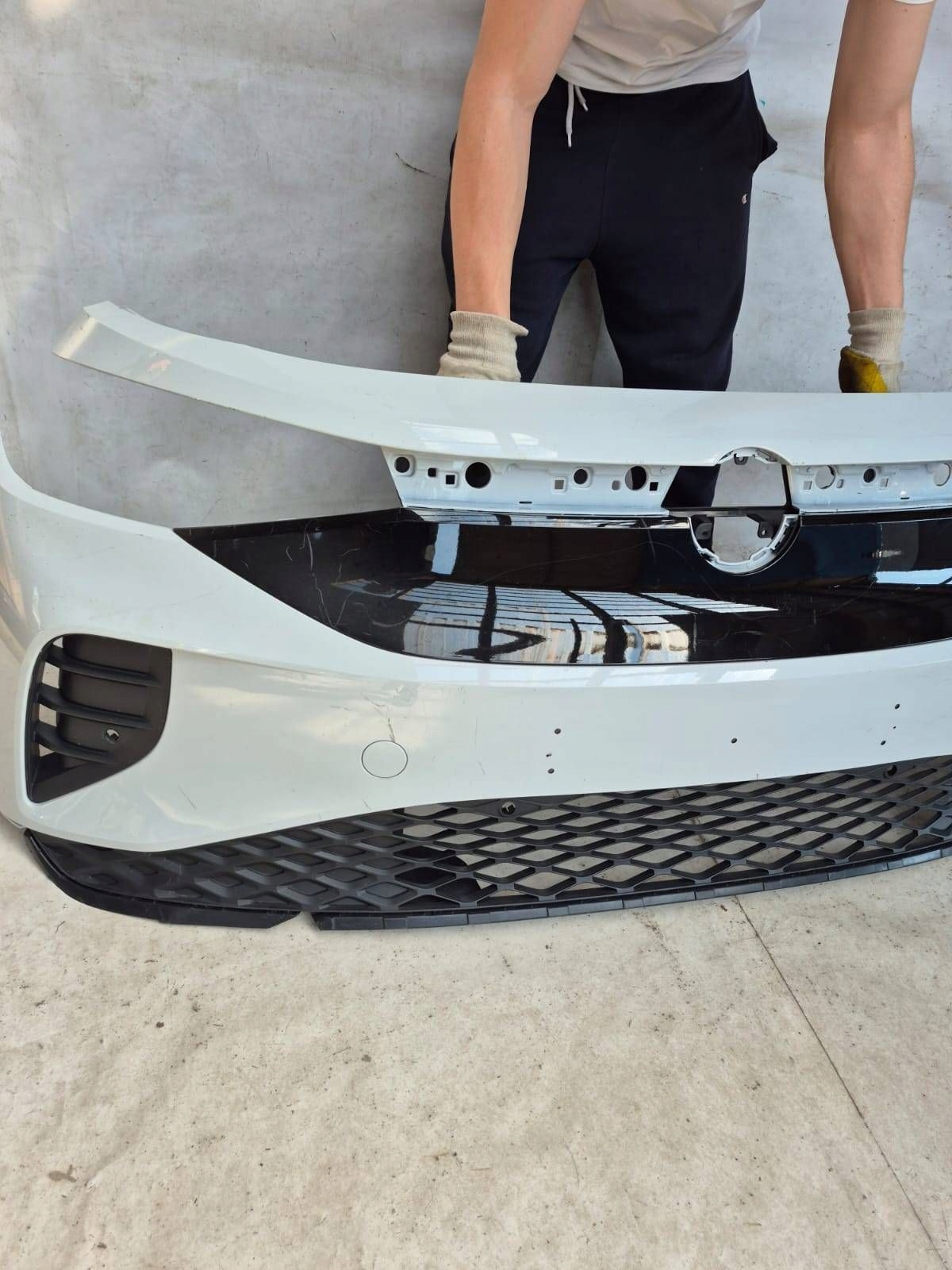 VW ID4 ID.4 20-> nárazník předek přední PDC