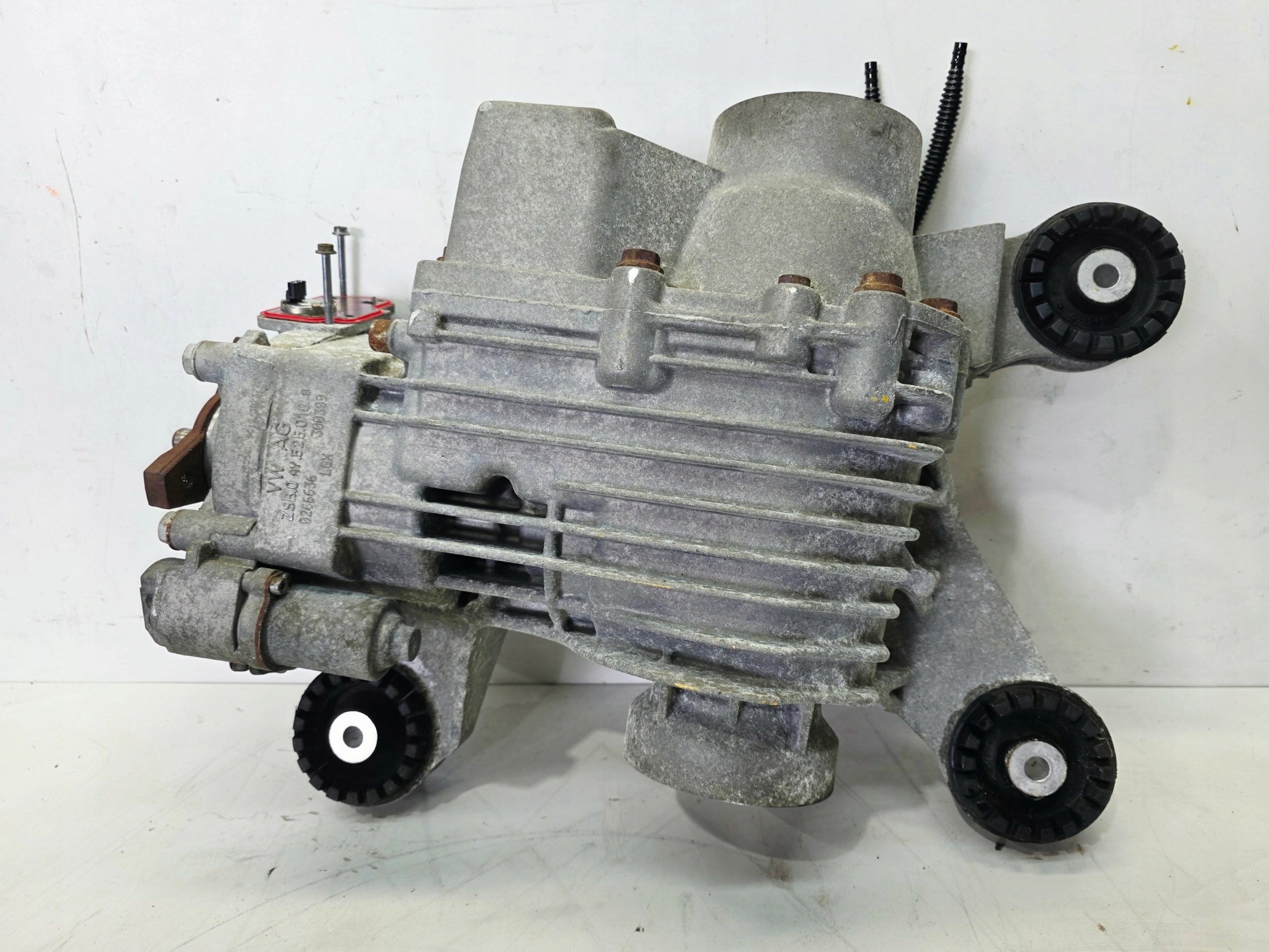 differenciál differenciál far HALDEX AUDI VOLKSWAGEN SEAT SKODA 0AY525010B