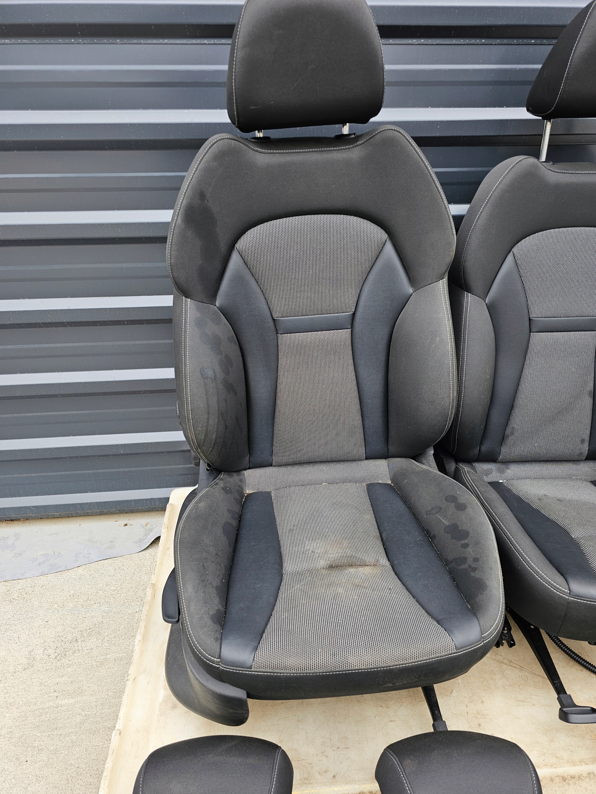 Sitz Sitze KOMPLET AUDI A1 8X 5-Tür Leder+MATERIAL