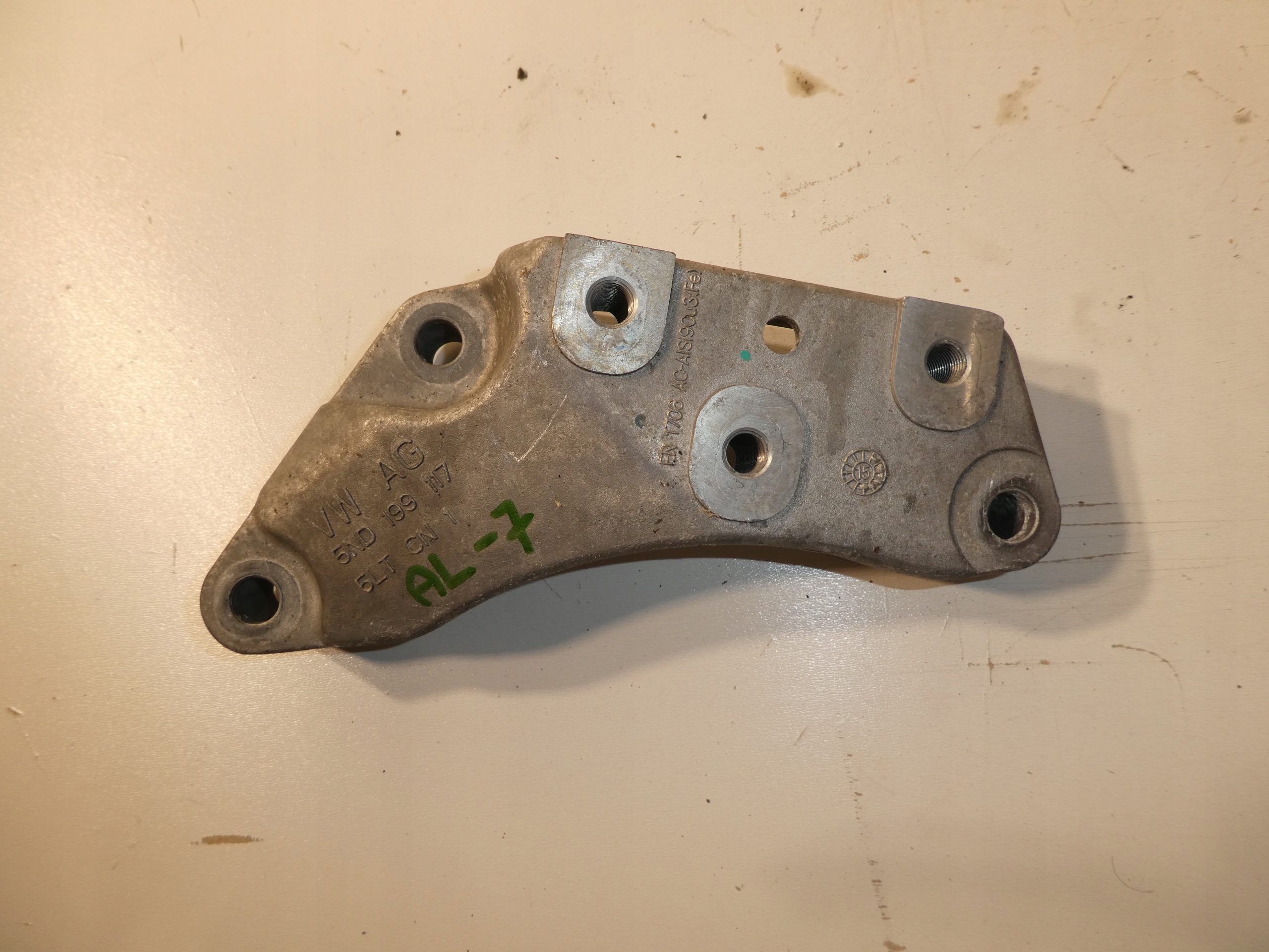 support gearboxes 5N0199117 VW SEAT SKODA