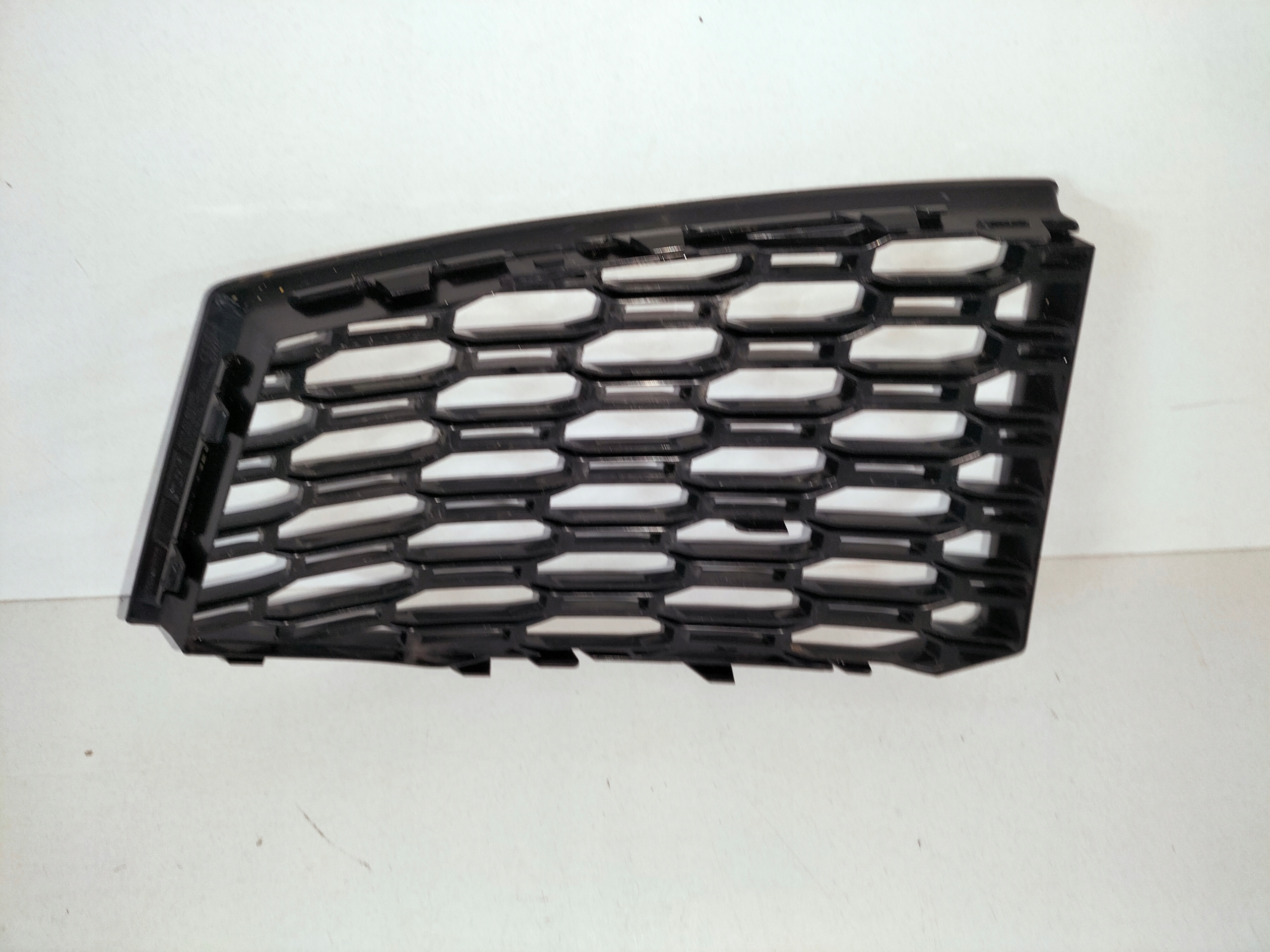 grille grid of a bumper right AUDI RS4 B9 15