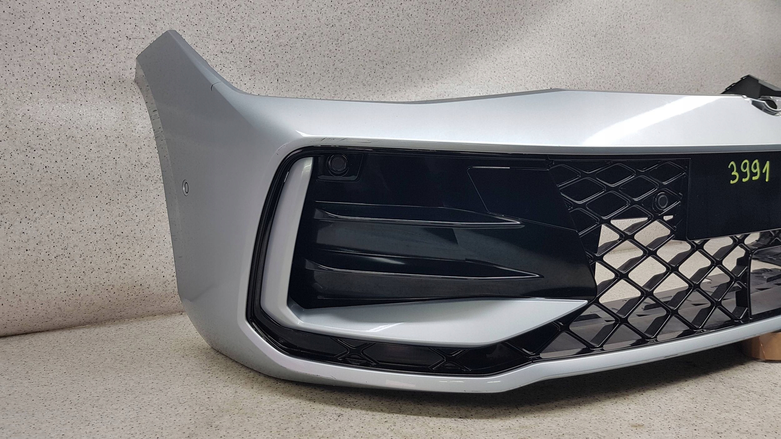 VW PASSAT B9 R LINE 2024 - bumper front 3J0.853.677.F