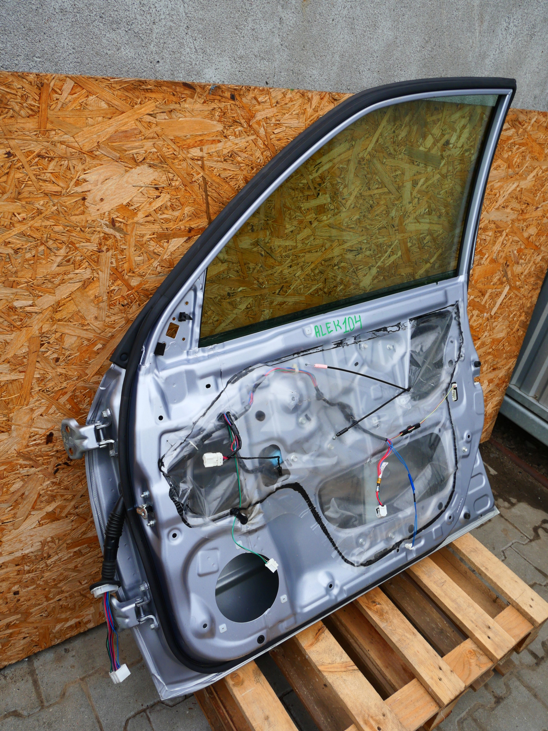 dveře pravé předek SUBARU FORESTER