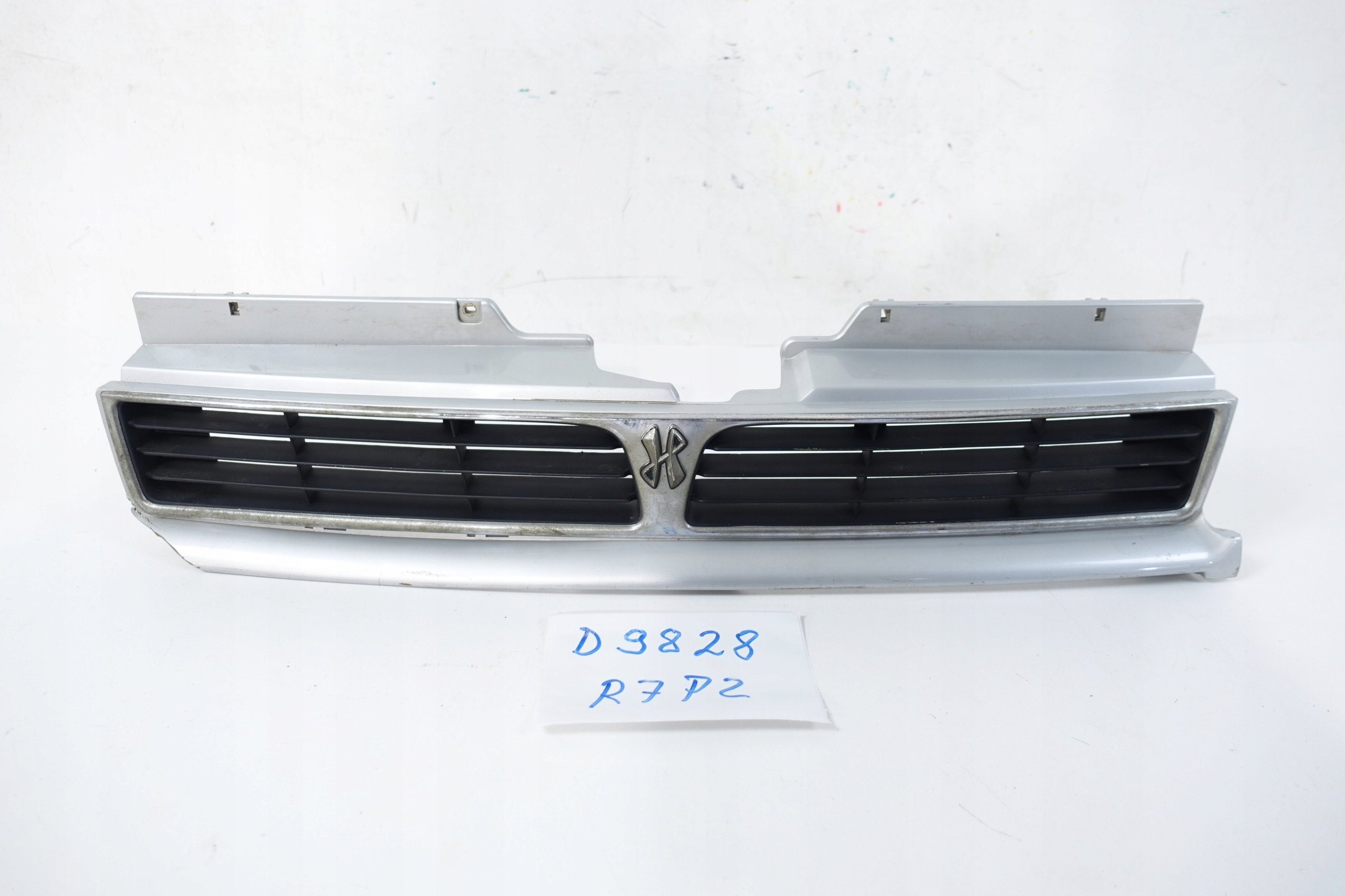 HYUNDAI SANTAMO front PREKLADgrill radiator 96-02 8635-M2000