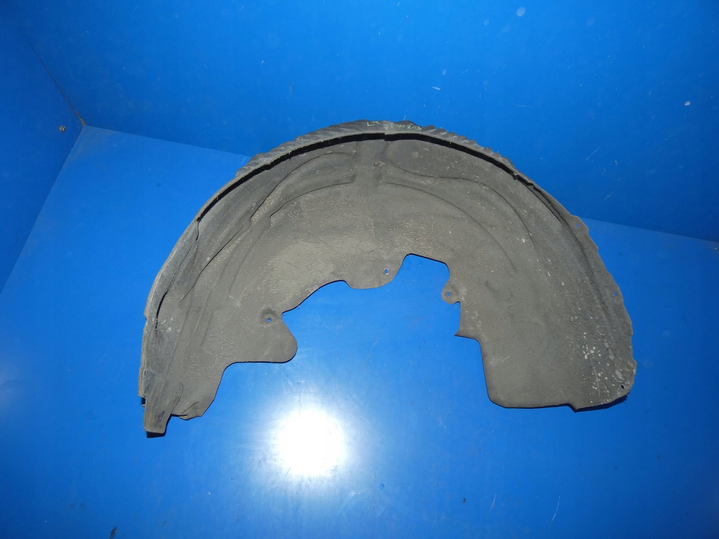 MERCEDES E KLASA W213 sedan mudguard left rear part rear. left