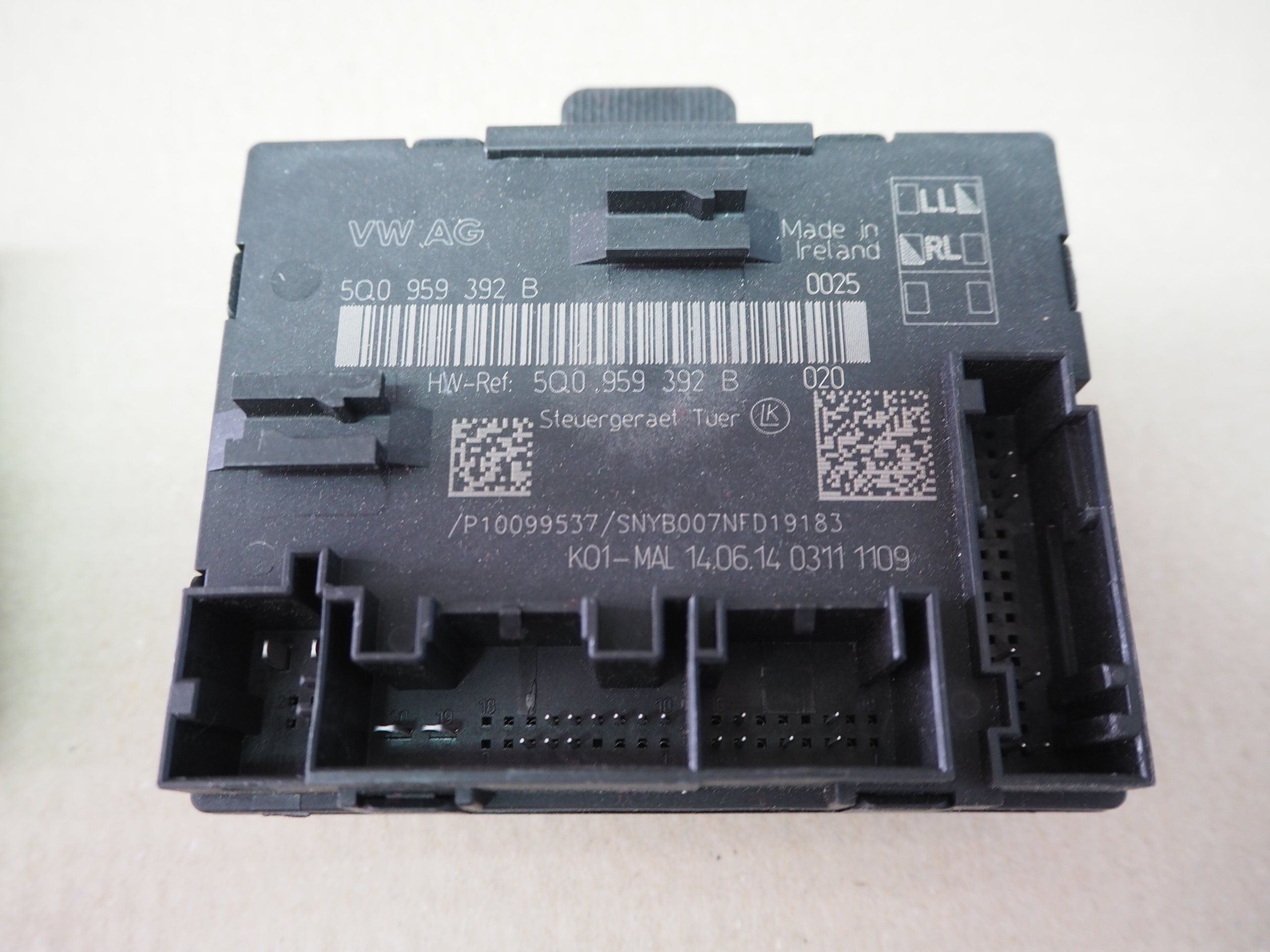 VW GOLF VII 7 control unit door right front 5Q0959392B