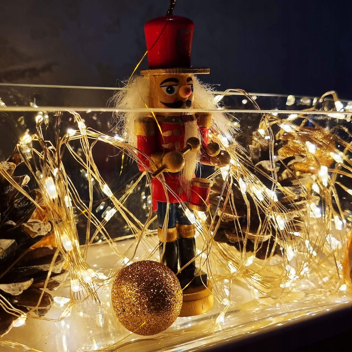 KOREK DO BUTELKI 20 LED LAMPKI DRUCIKI MIKRO Marka Springos