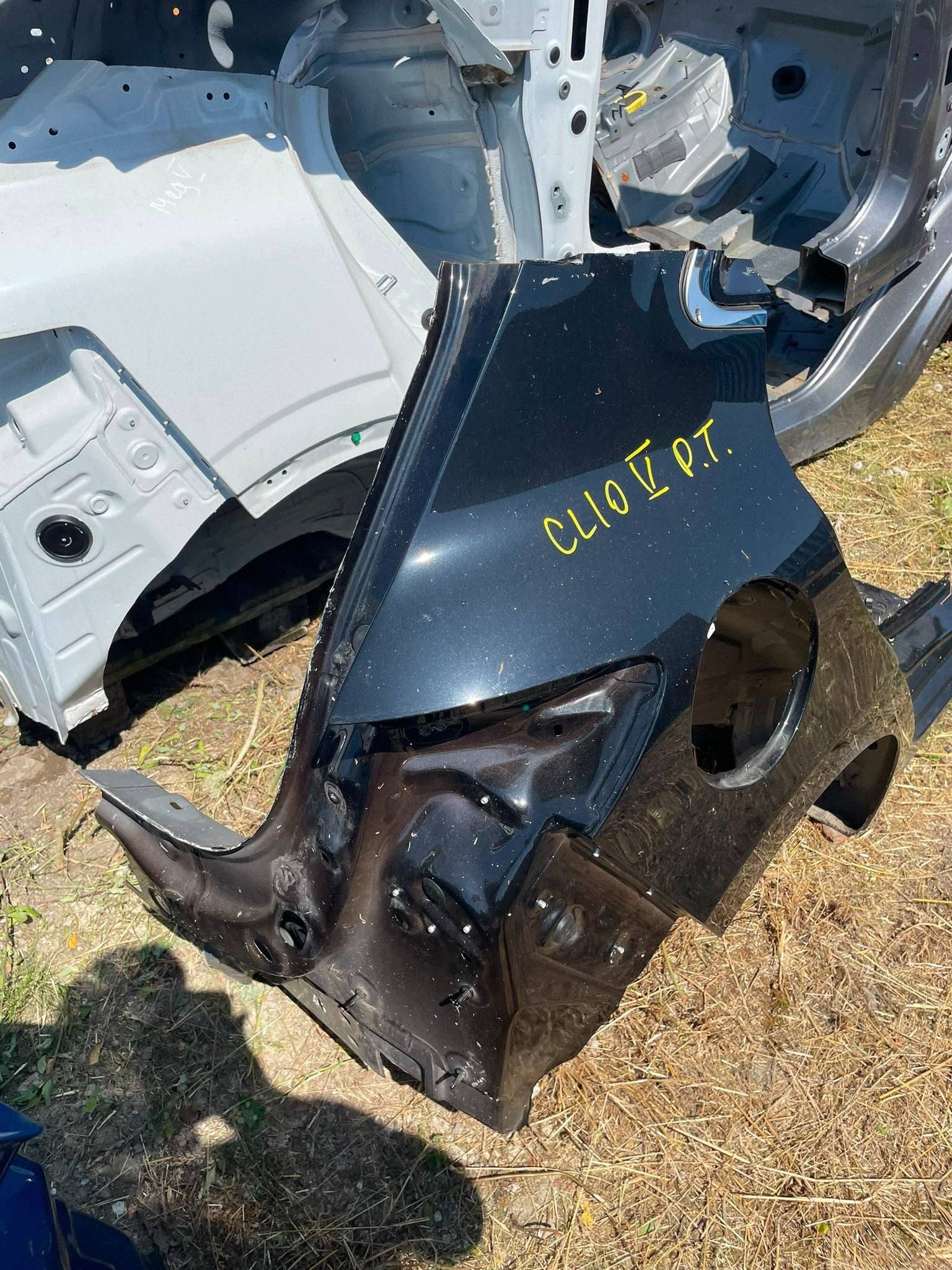 quarter rear fender rear part side side right Renault Clio V TEGNE