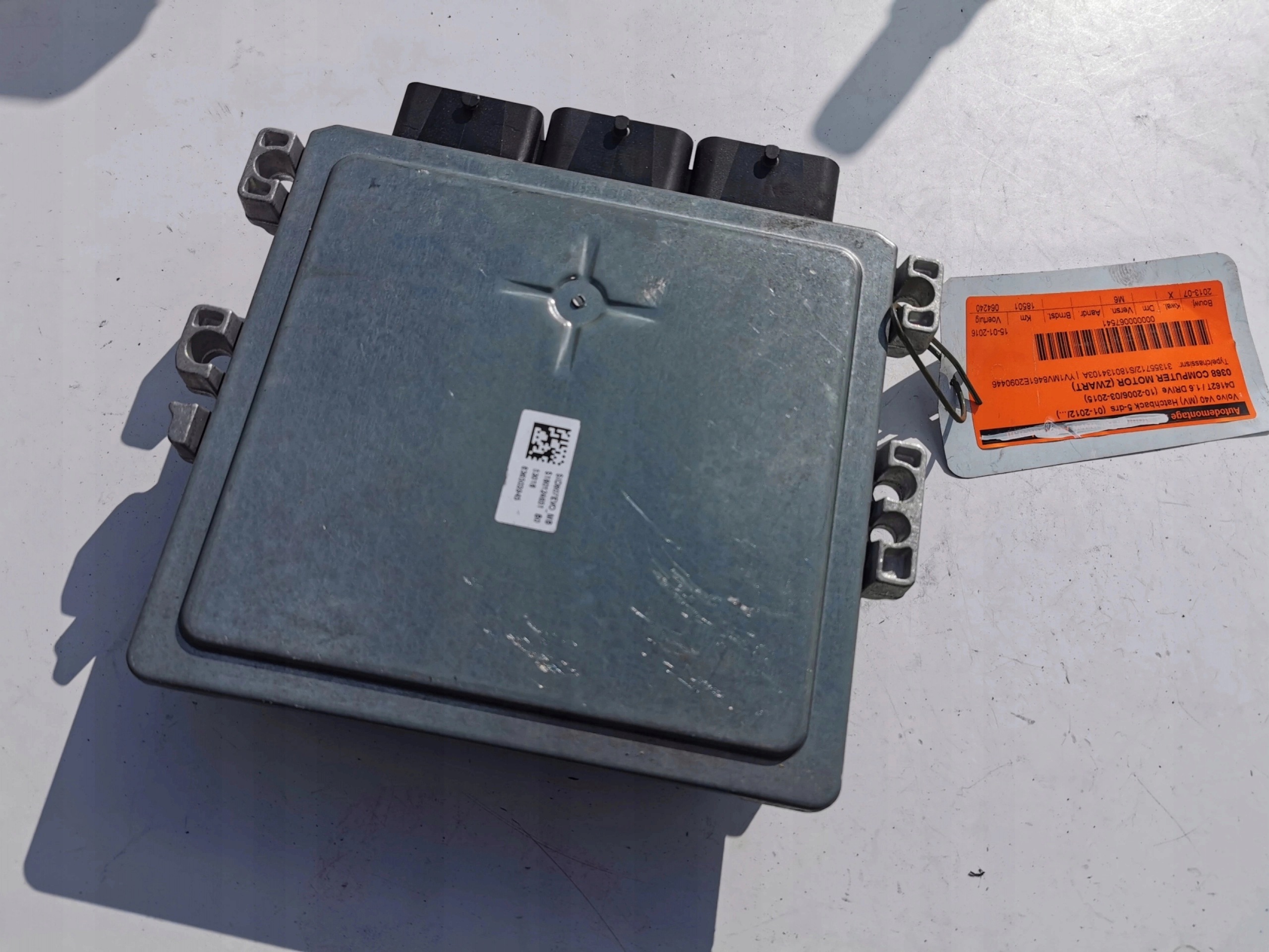 VOLVO V40 1.6D 31355712 S180134103A computer ECU ORYGIAL