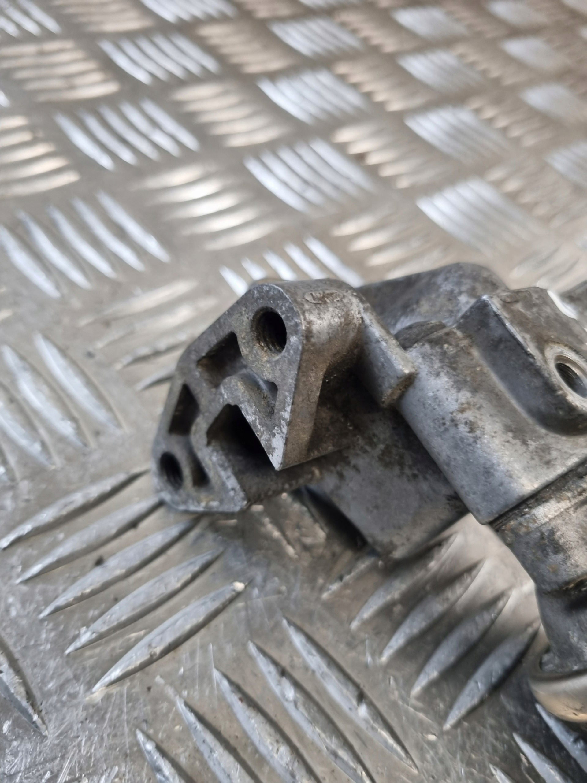 egr ventil SEAT ALTEA 1.6 B