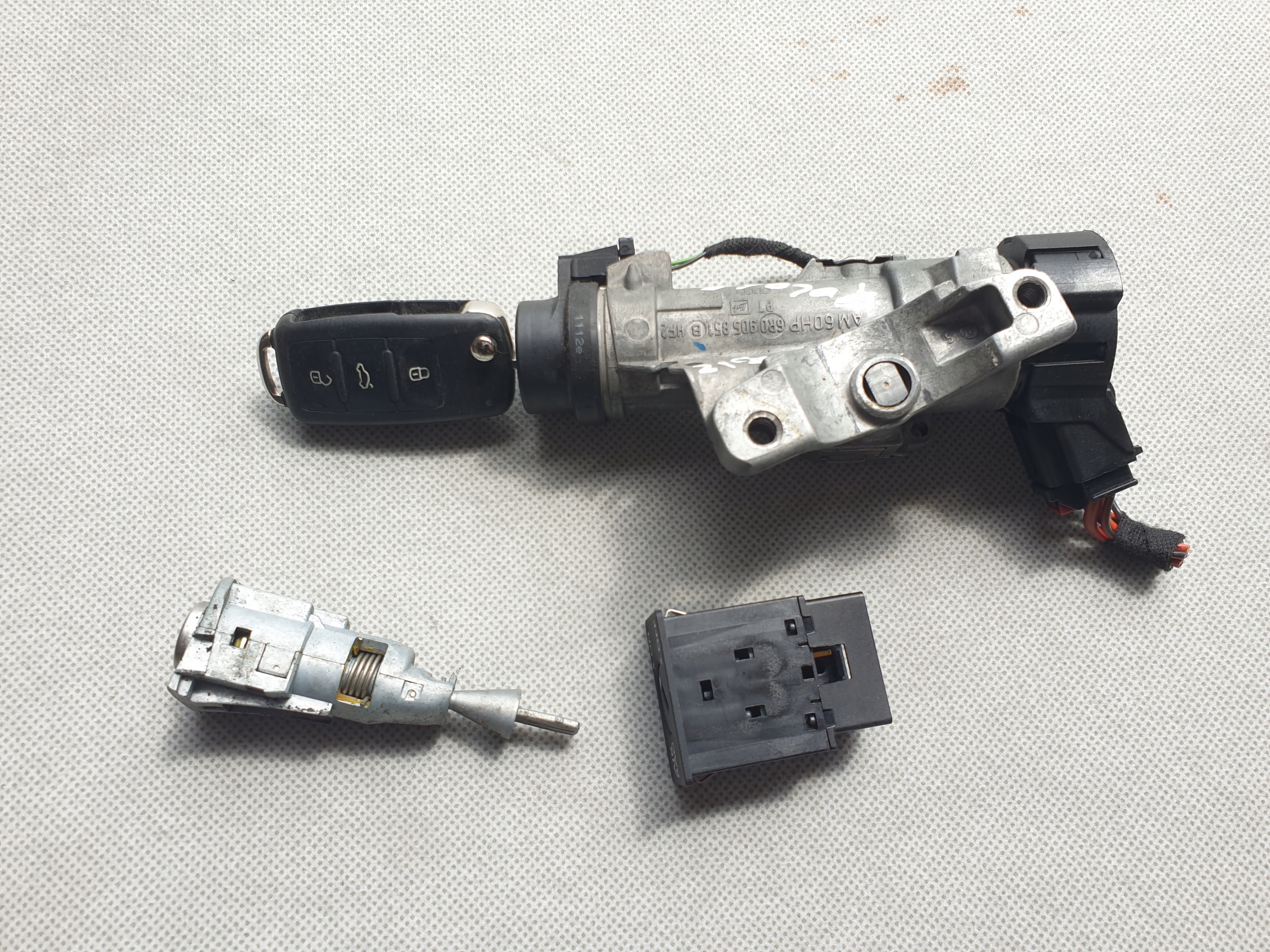 KPL inserti ZAMKOW Accensione VW POLO 6R 2009- 6r0905851B