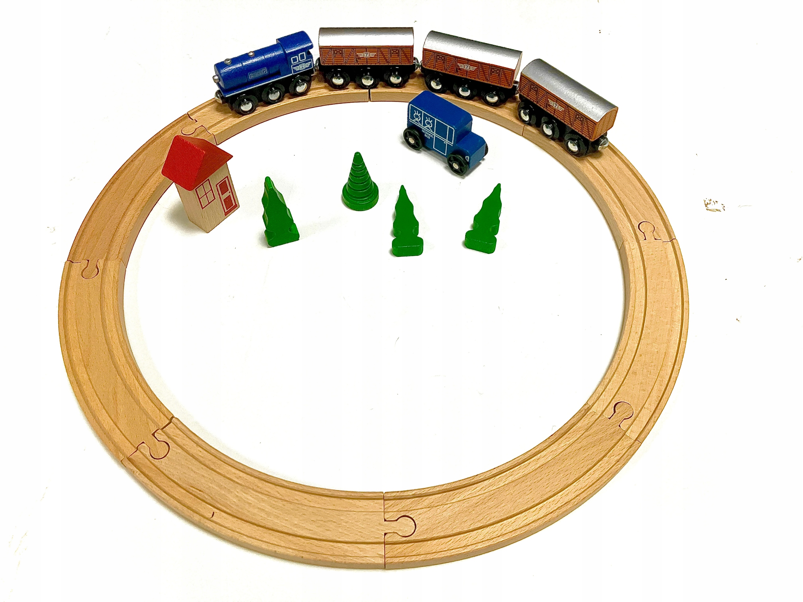 Zestaw startowy - kolejka towarowa 3 wagony kz369